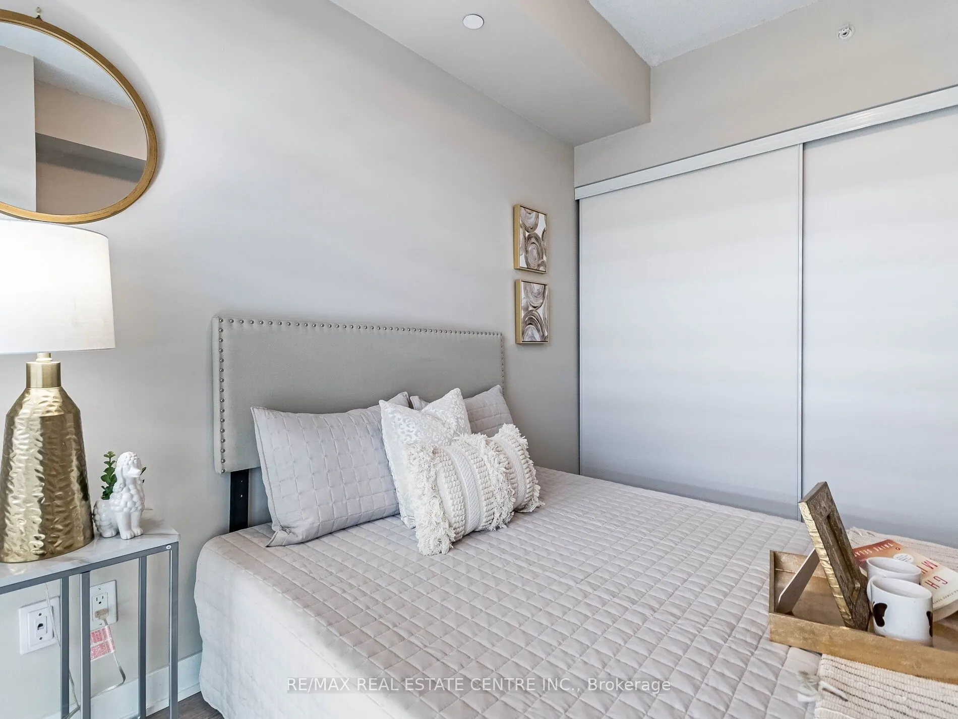 5240 Dundas Street, #B314