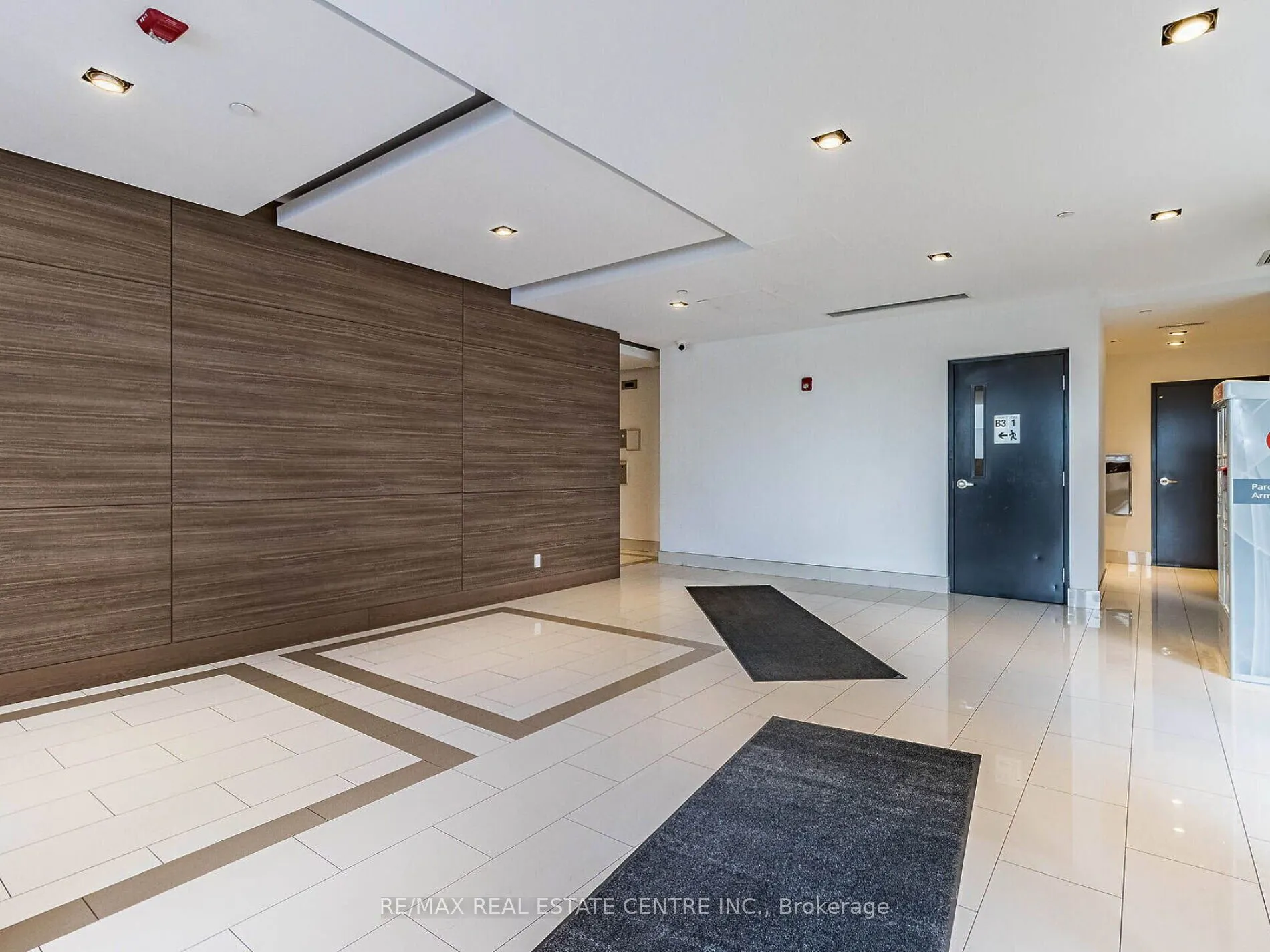 5240 Dundas Street, #B314