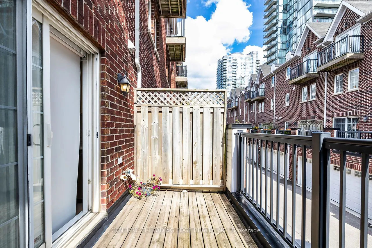 113 The Queensway Way N, #57