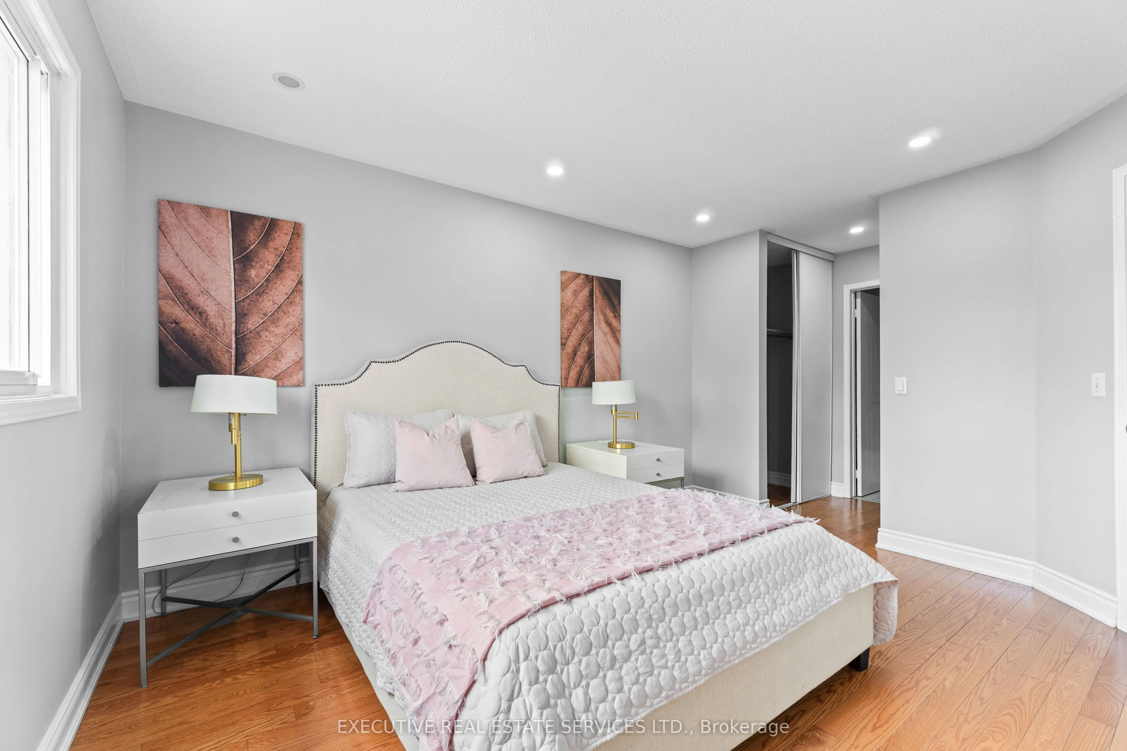 11 Upwood Place