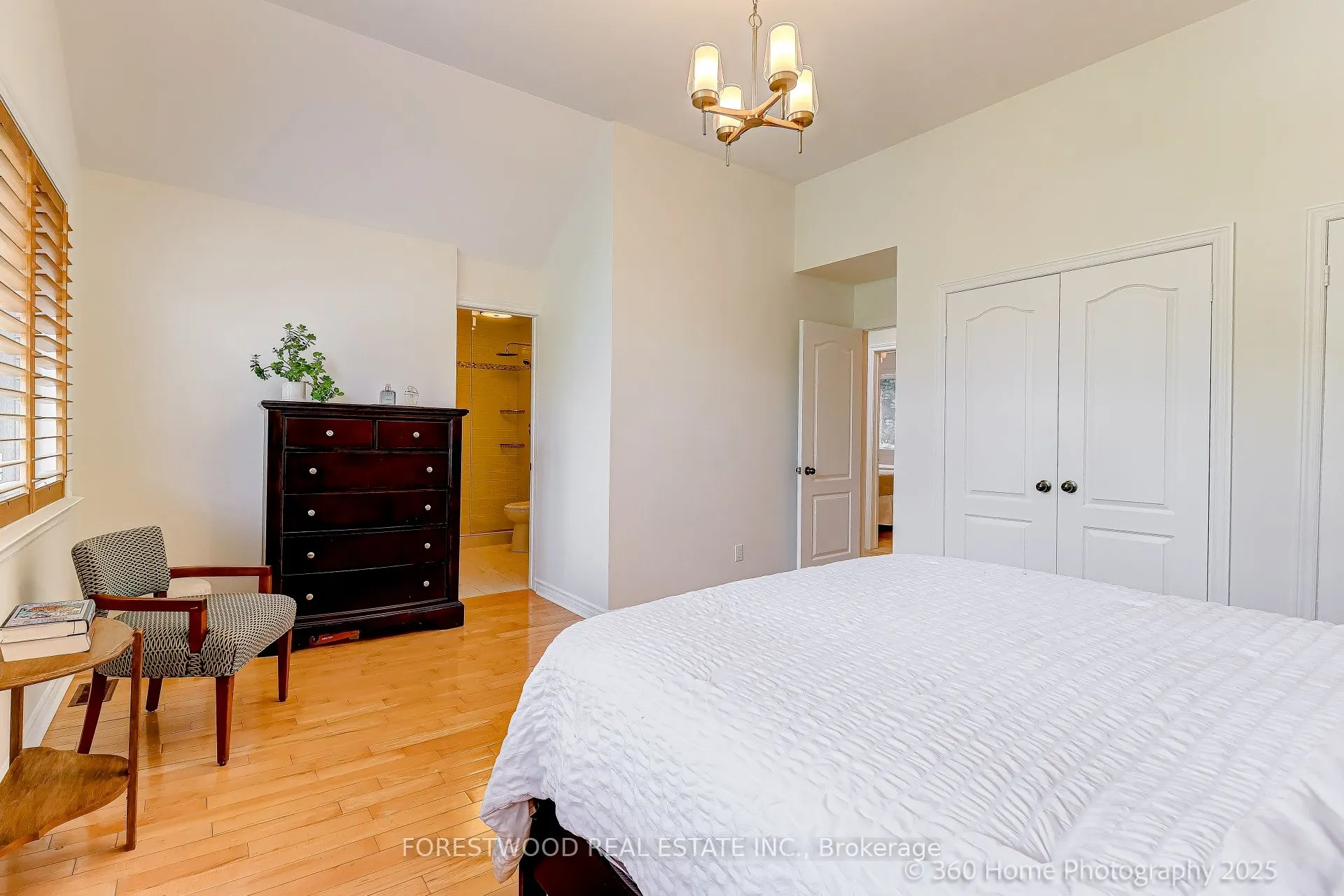 16 Westhead Road