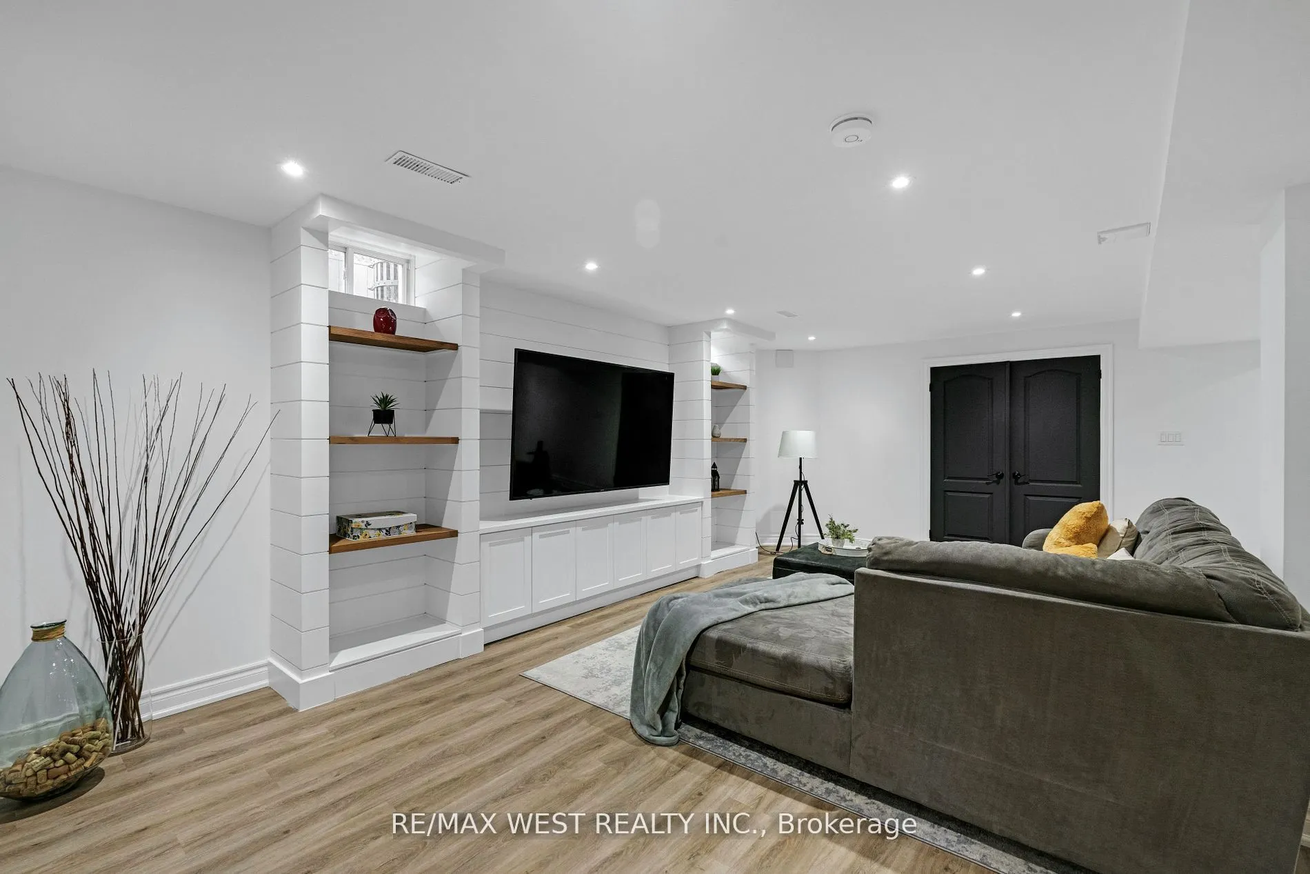 43 Wakely Boulevard