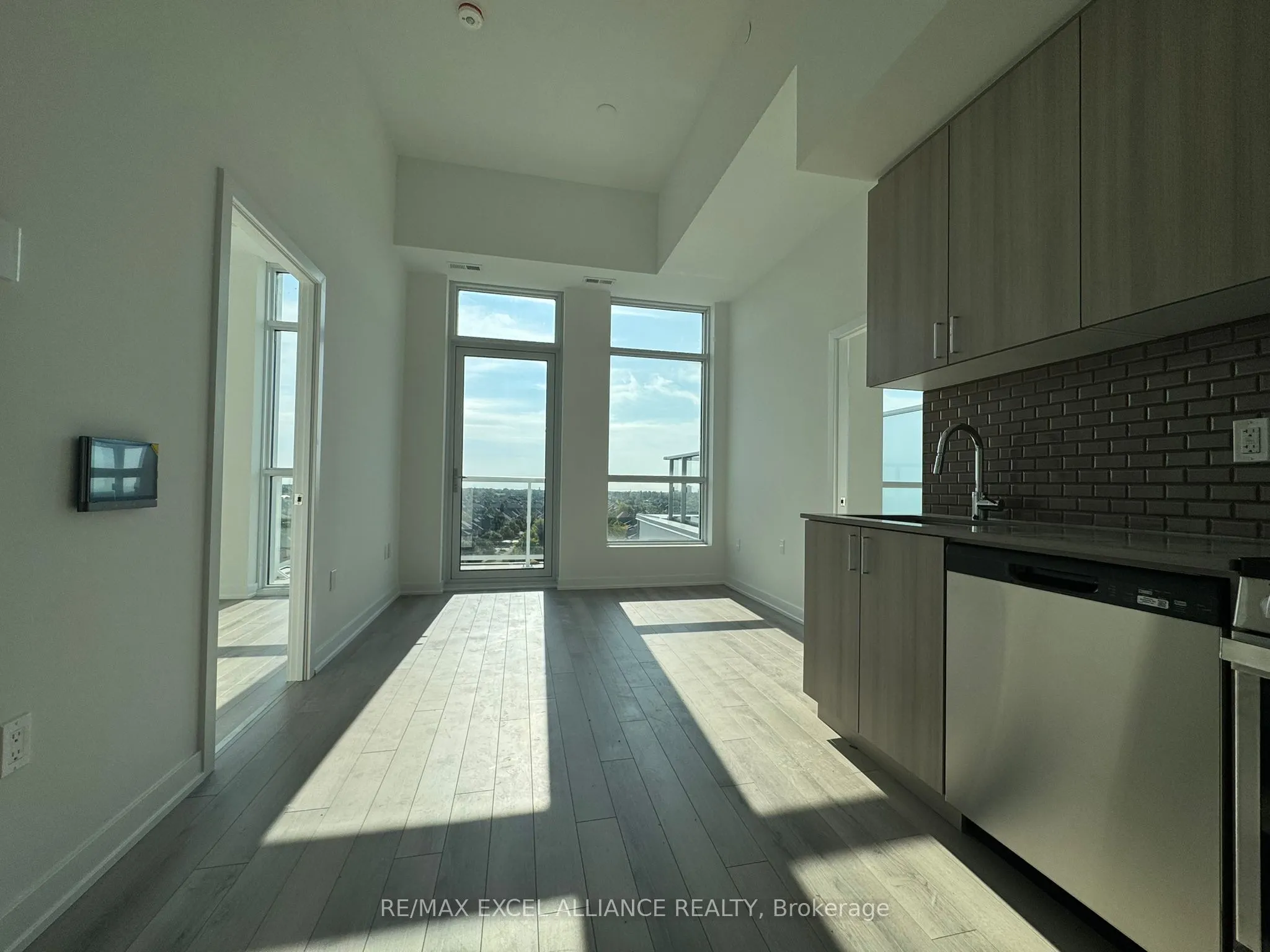 1005 Dundas Street E, #908