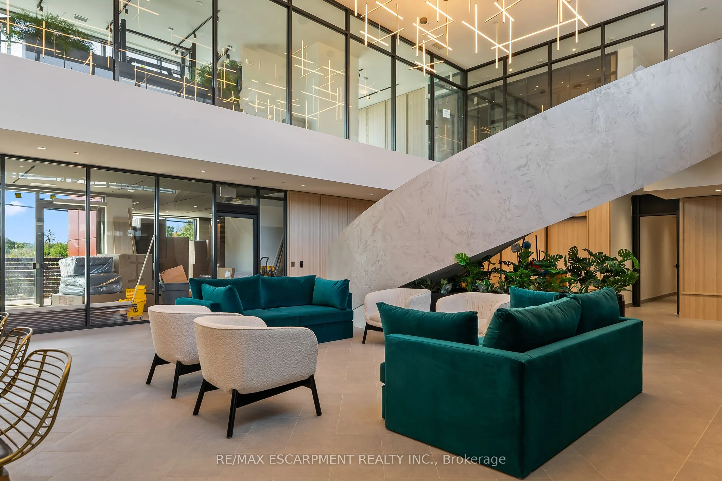 3079 Trafalgar Road, #1808