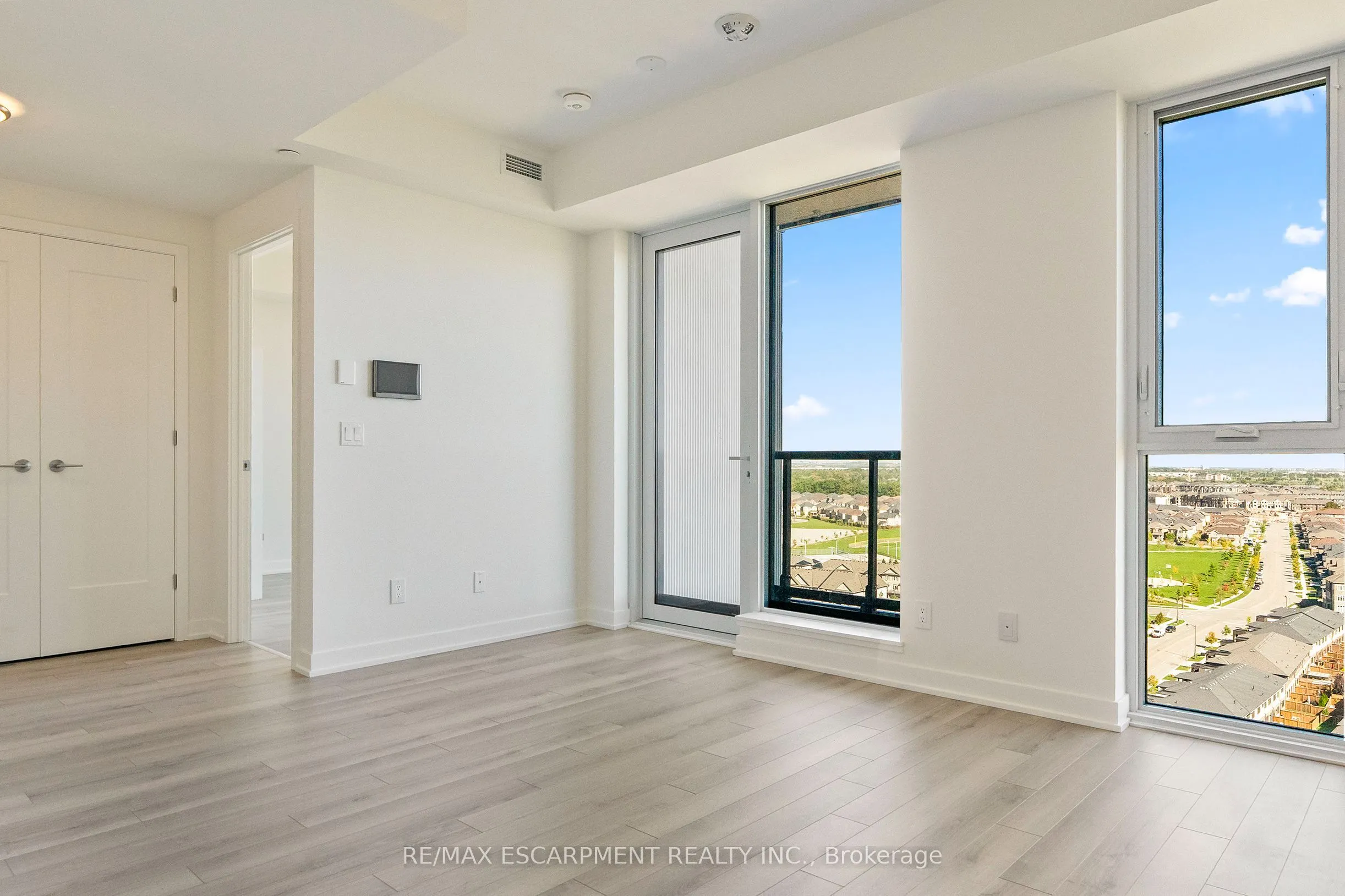 3079 Trafalgar Road, #1808