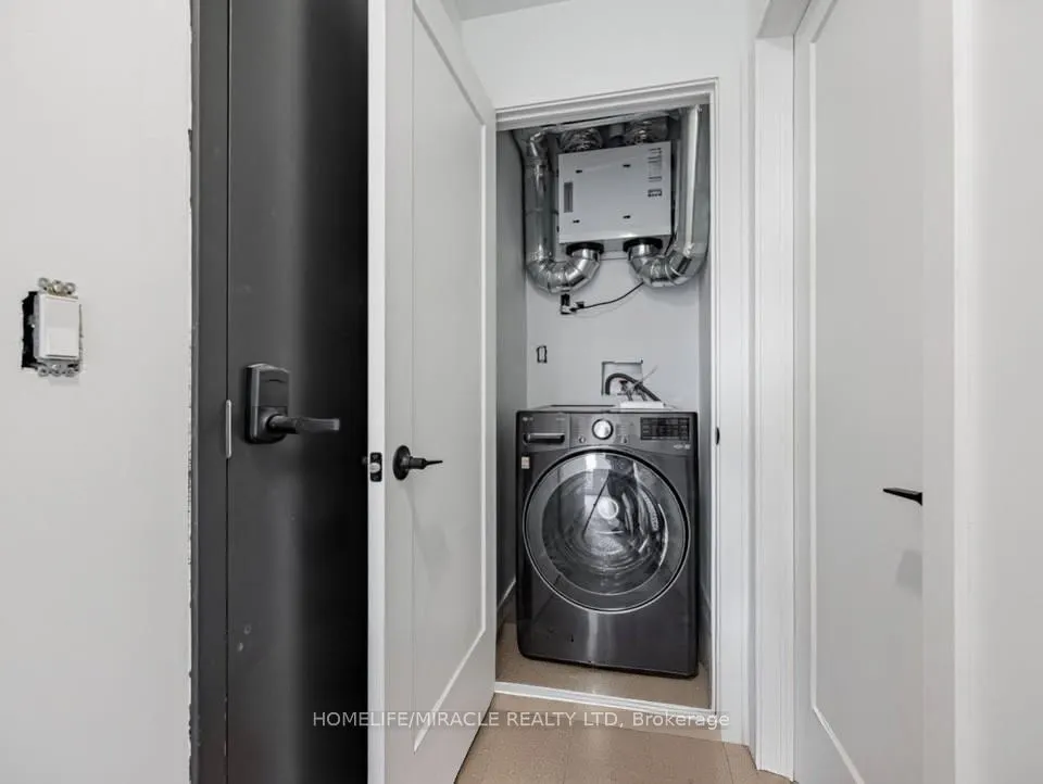 1103 Dufferin Street, #1