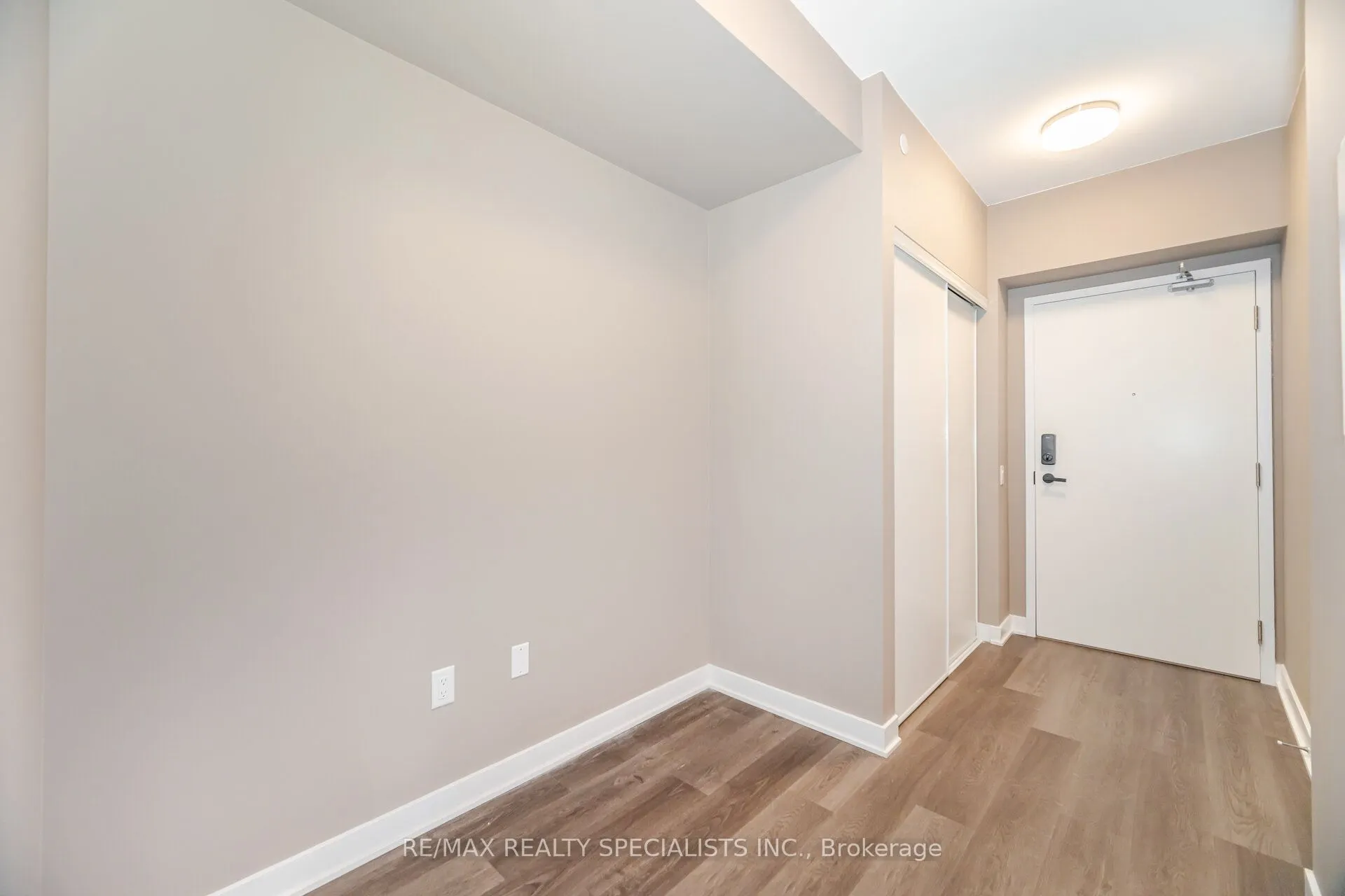 3900 Confederation Parkway, #701