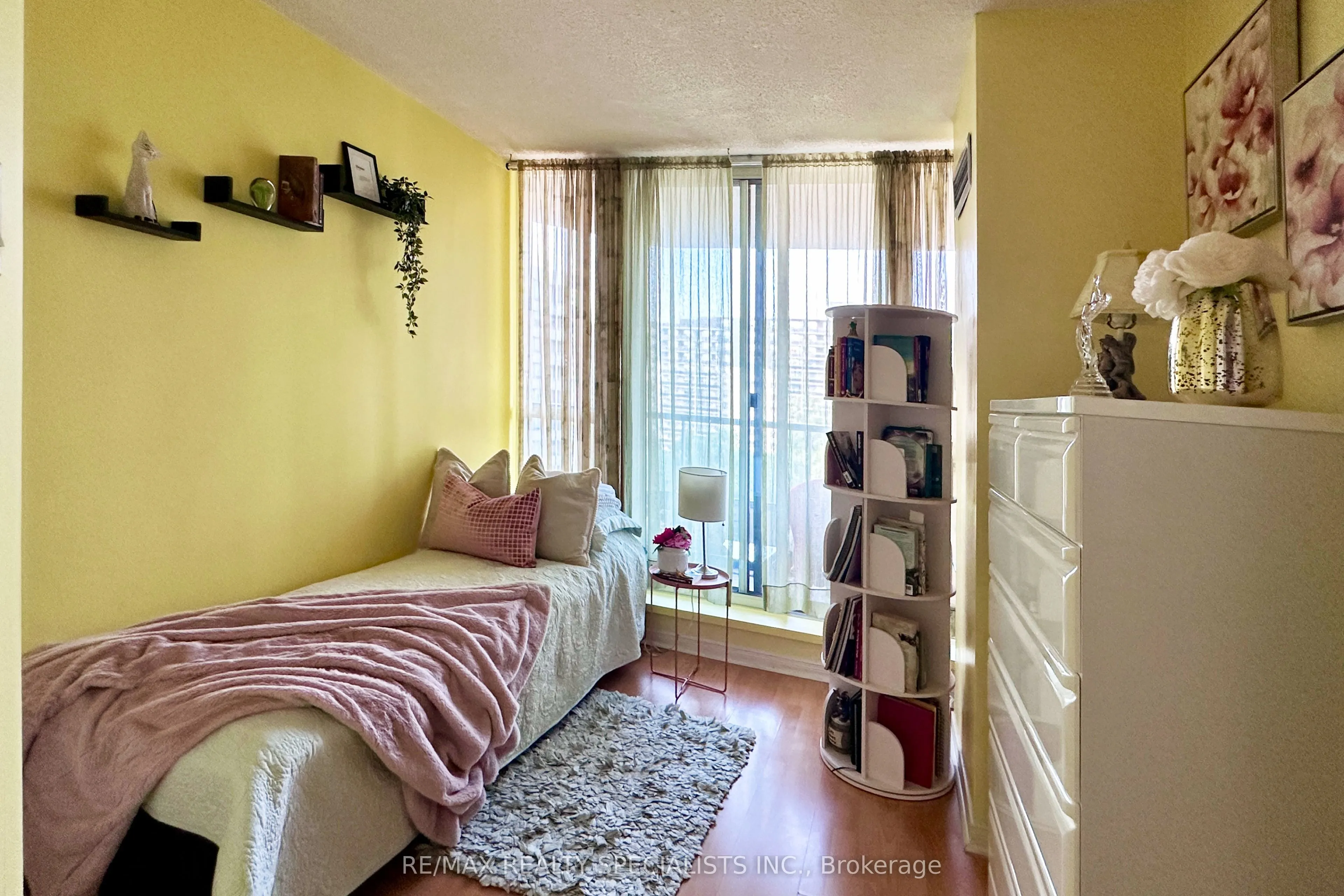 75 King Street E, #703