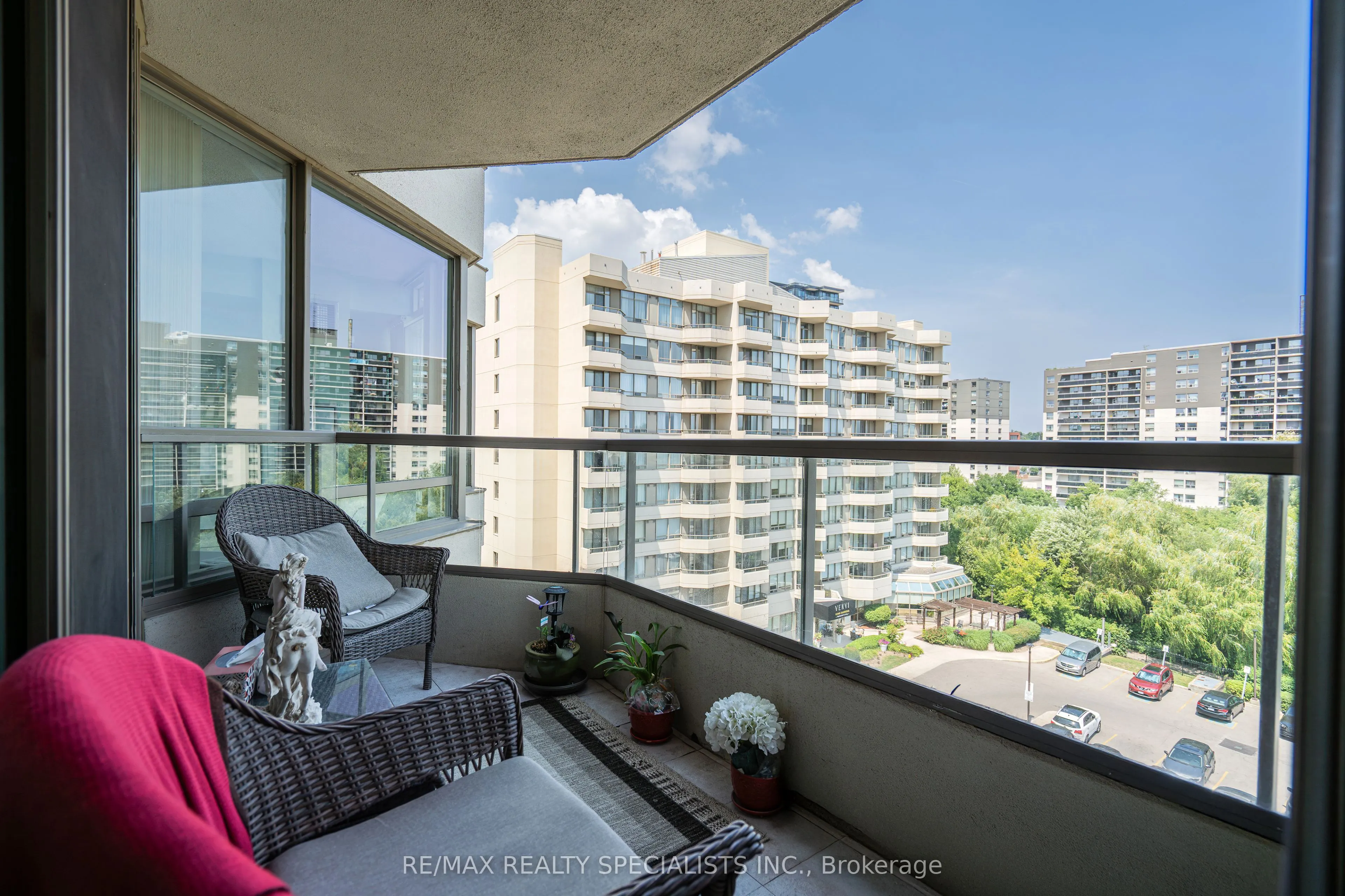 75 King Street E, #703