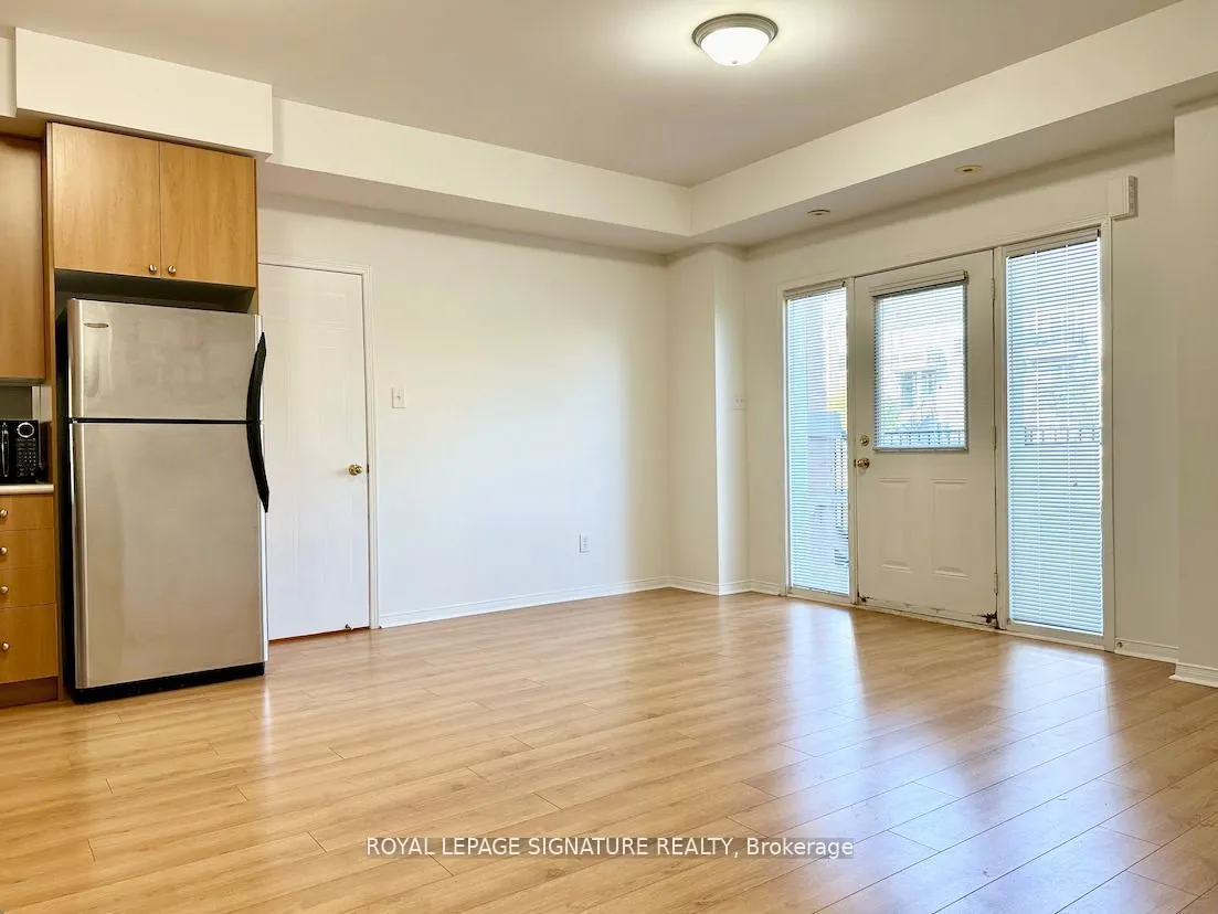 3088 Eglinton Avenue, #86