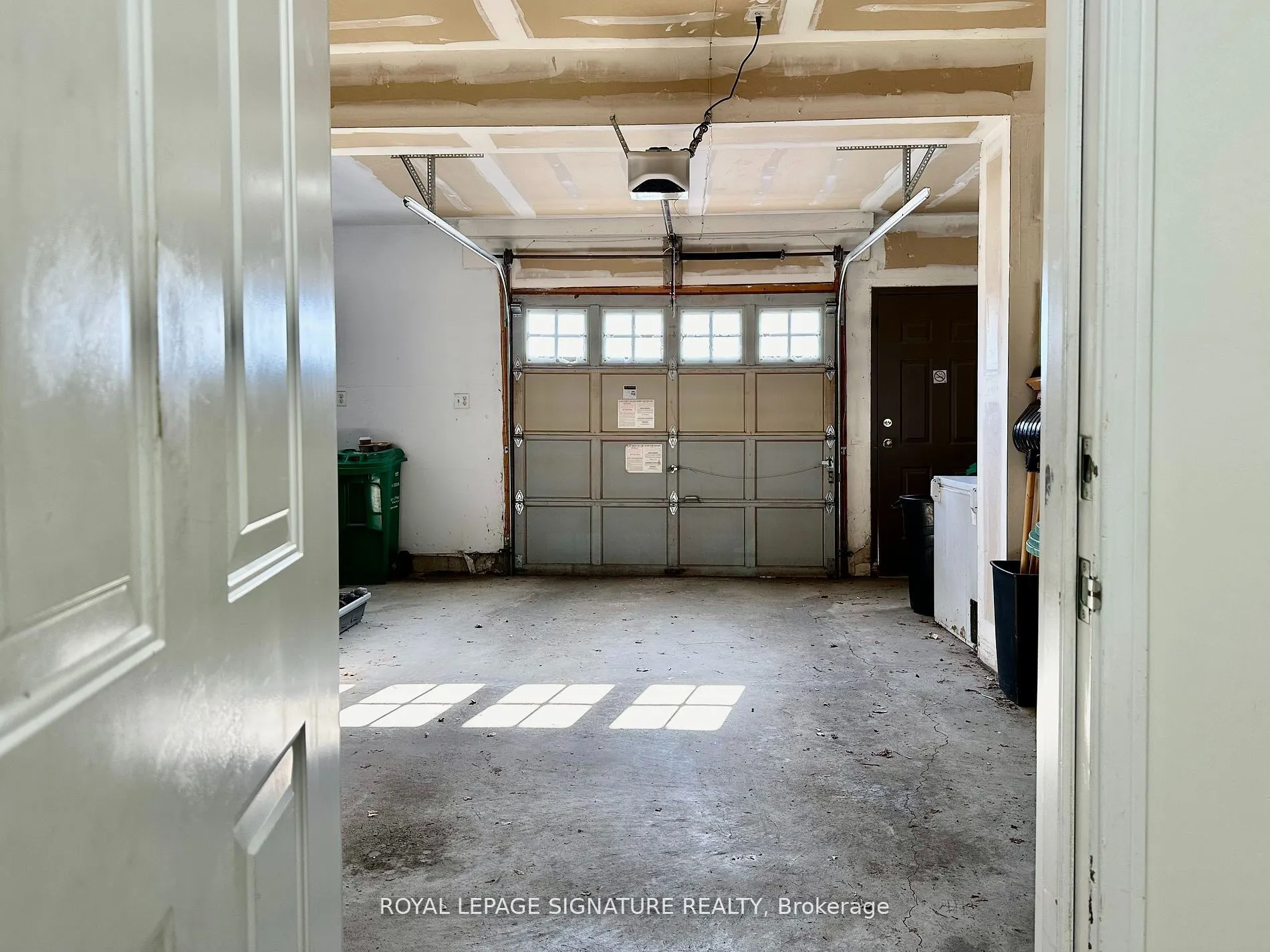3088 Eglinton Avenue, #86