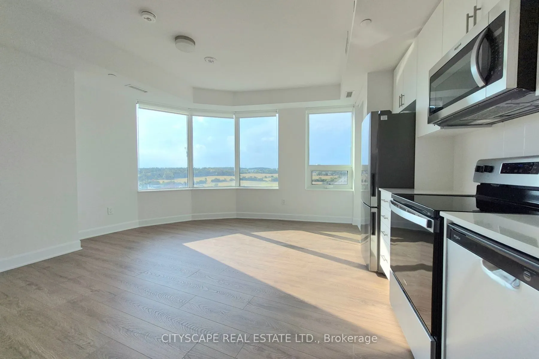 3240 William Coltson Avenue, #909