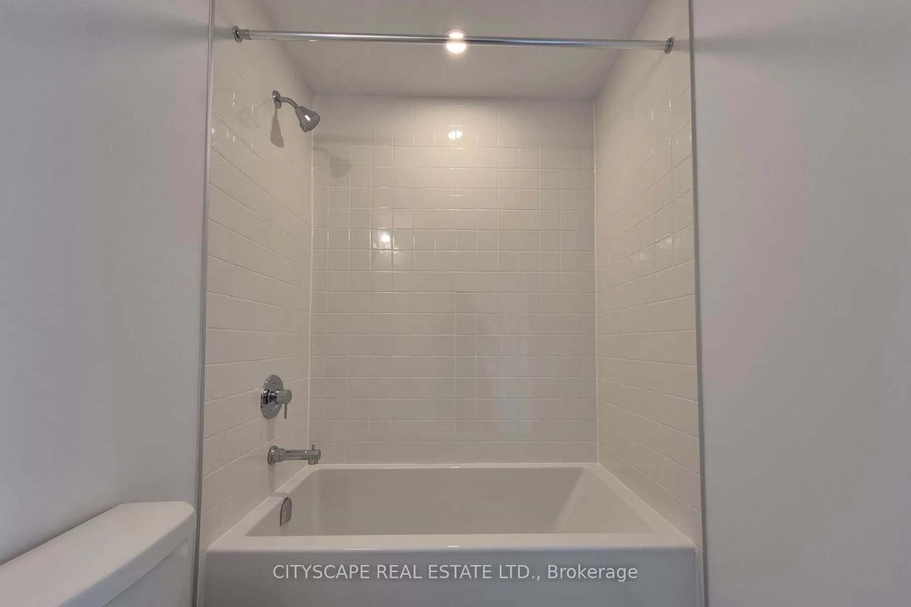 3240 William Coltson Avenue, #909