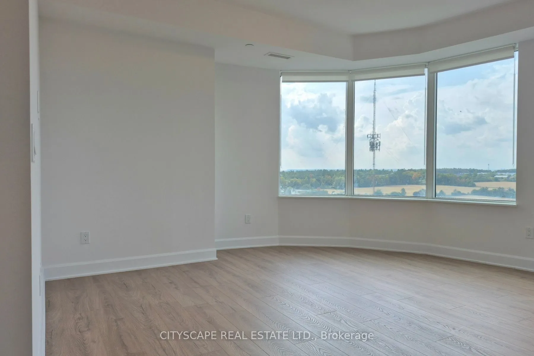 3240 William Coltson Avenue, #909