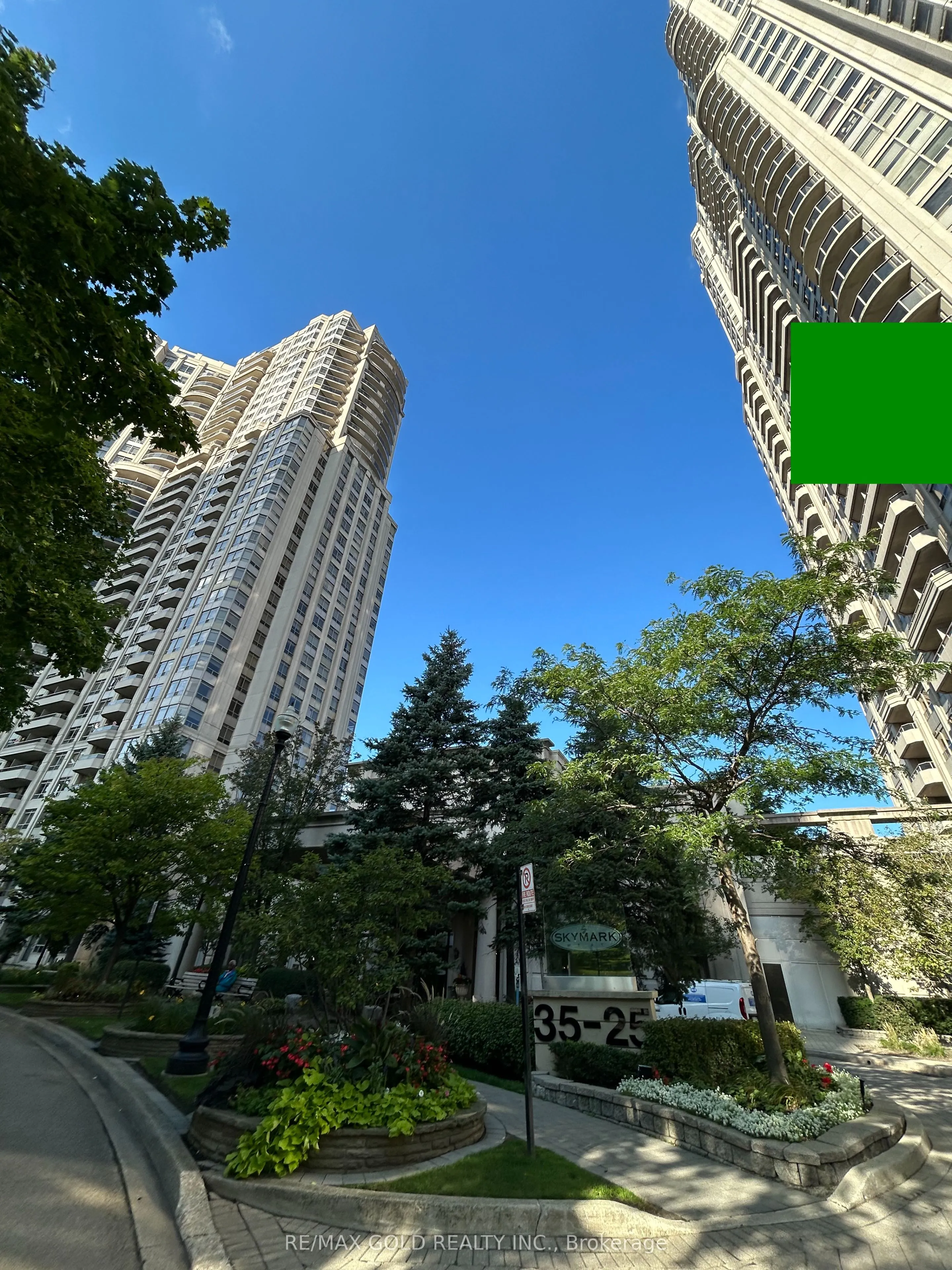 25 Kingsbridge Garden, #2119