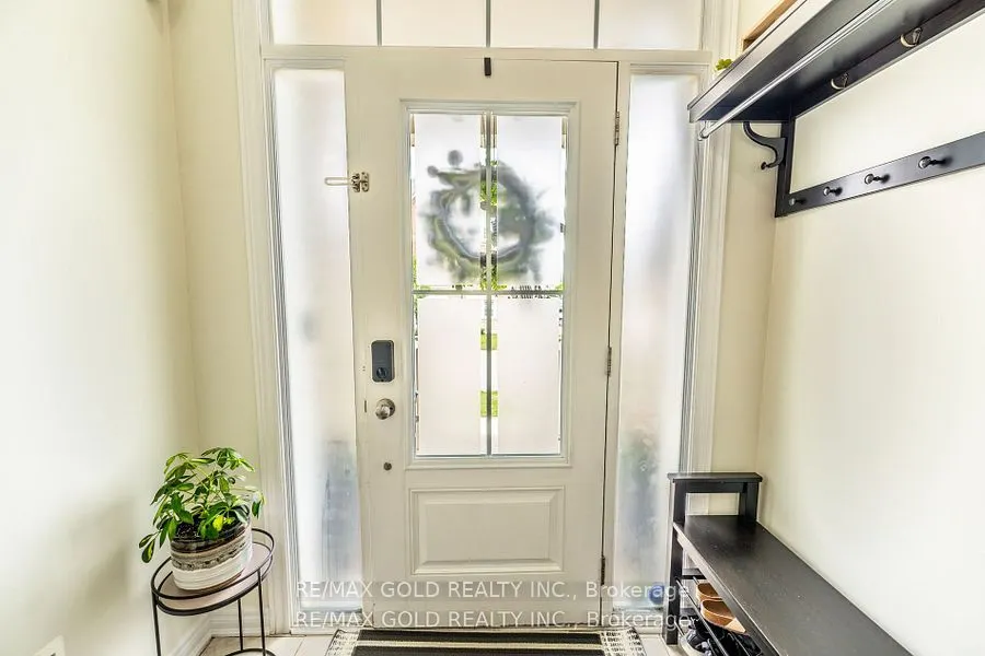 34 Rockbrook Trail