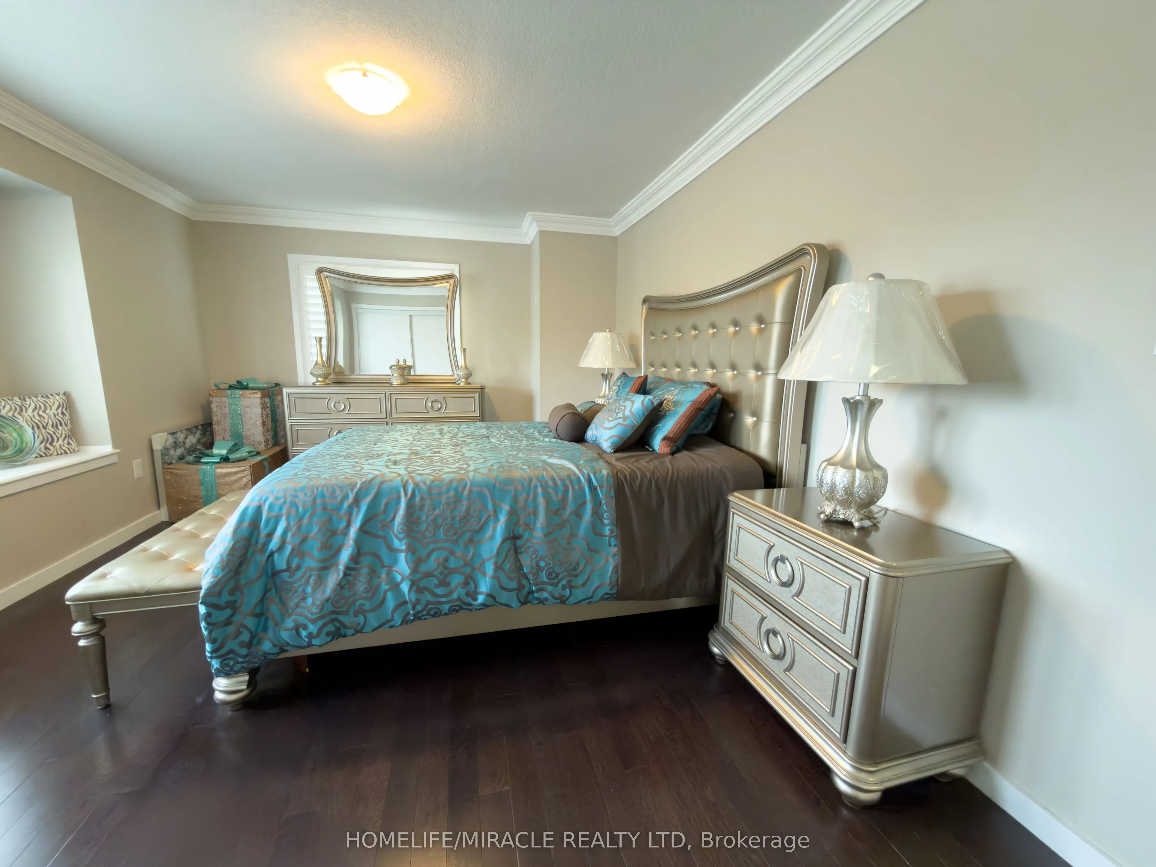 404 Queen Mary Drive