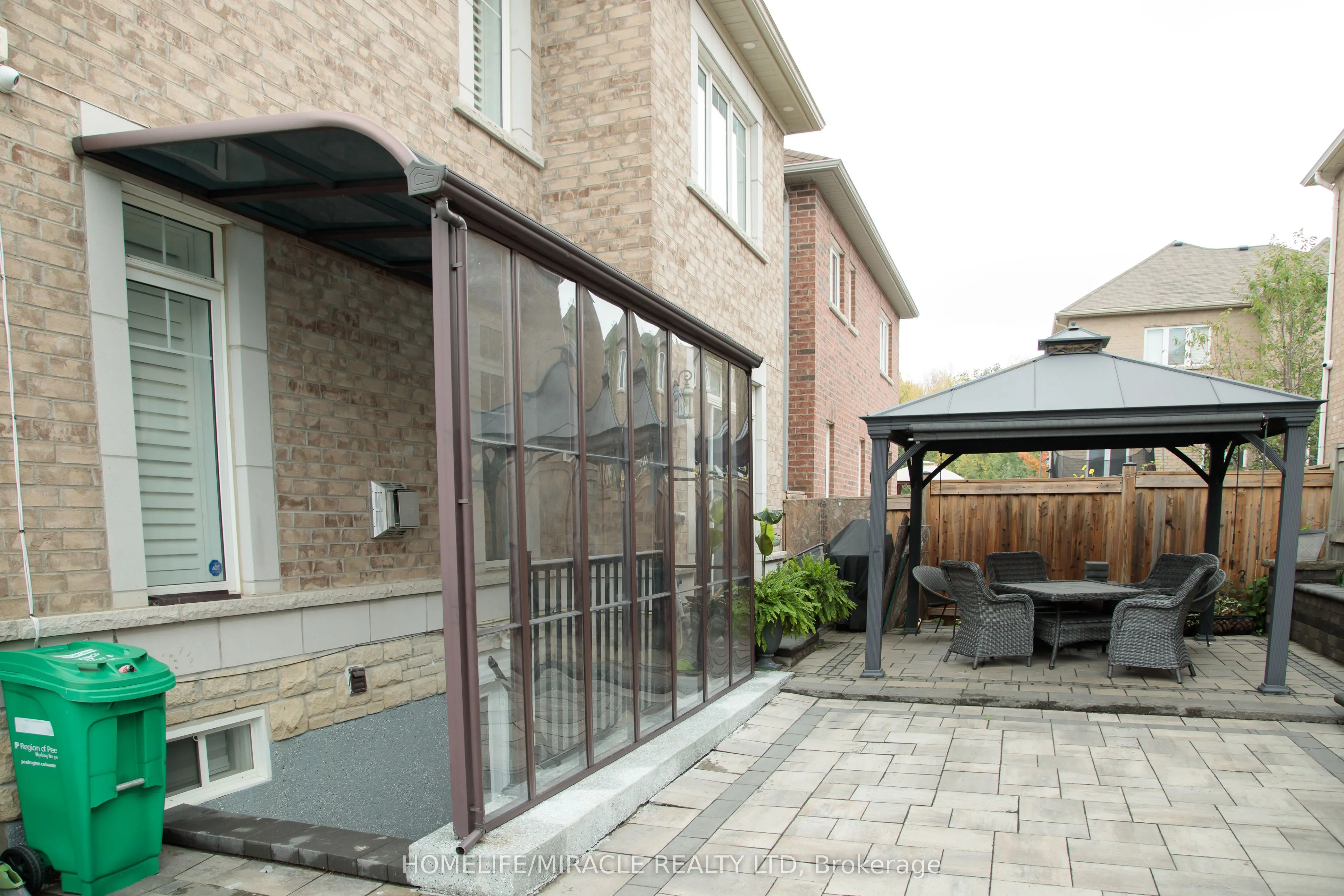 404 Queen Mary Drive