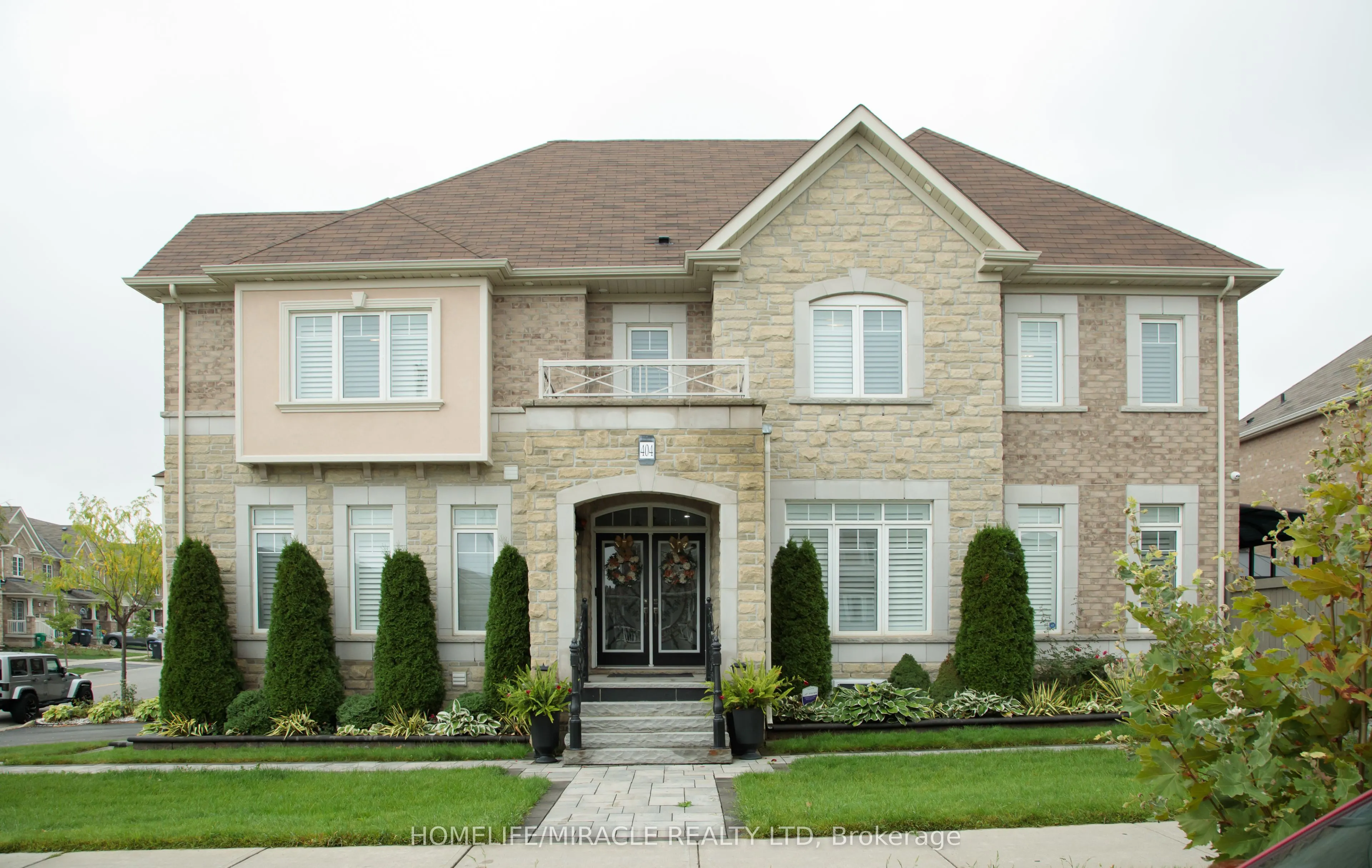 404 Queen Mary Drive