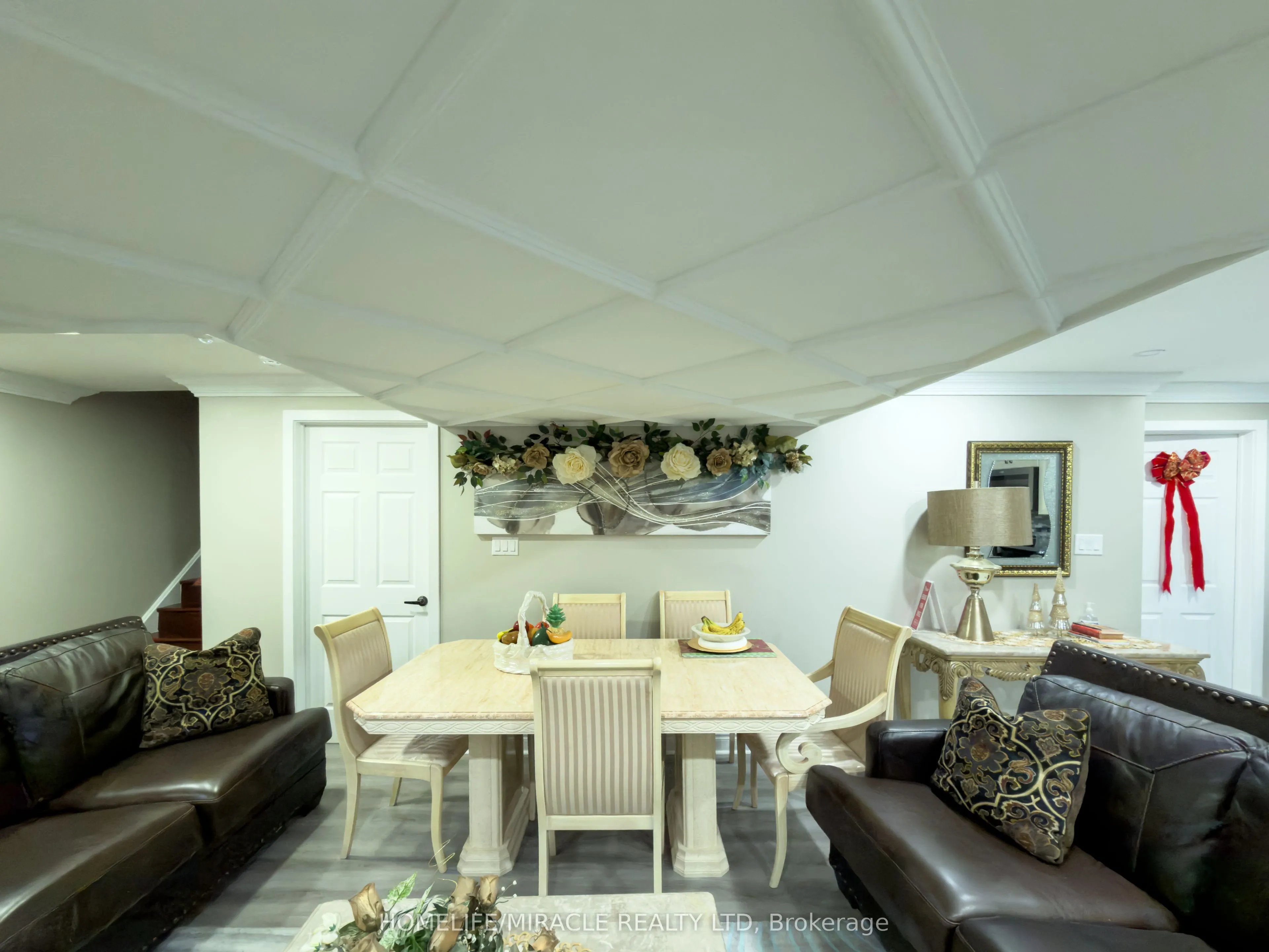 404 Queen Mary Drive