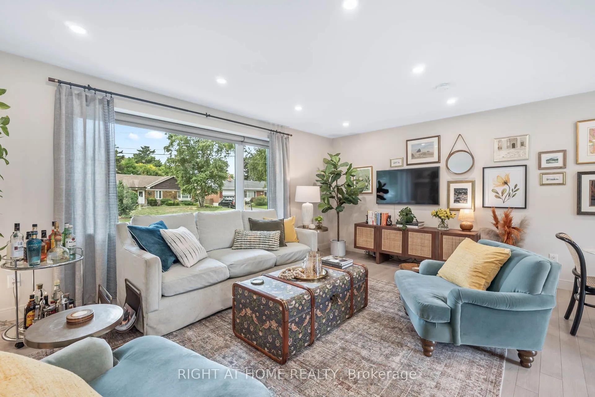 545 Huron Drive