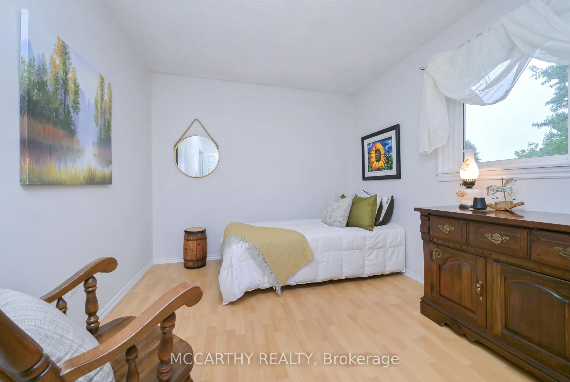 15 Andrew Avenue