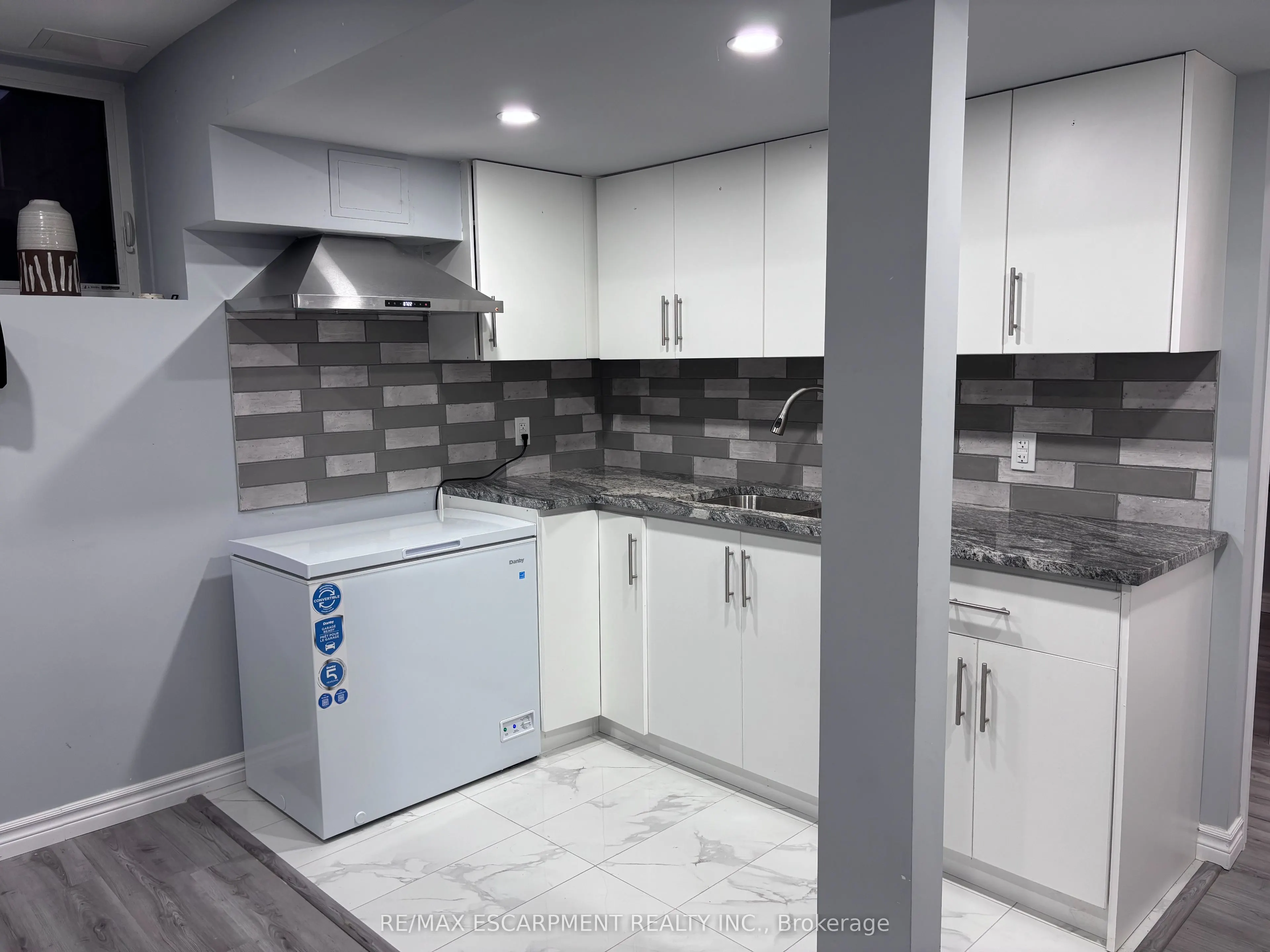 4272 Murvel Avenue, #Lower