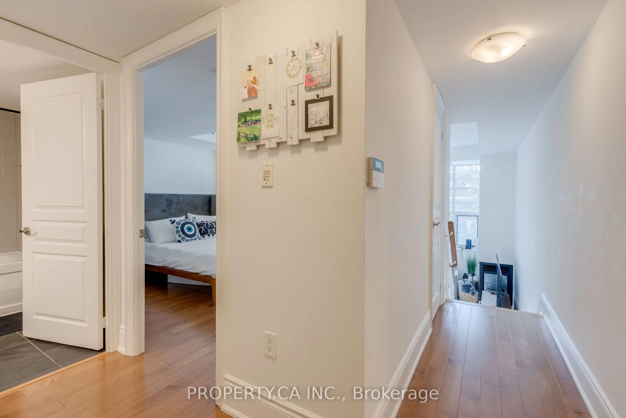 437 Roncesvalles Avenue, #211