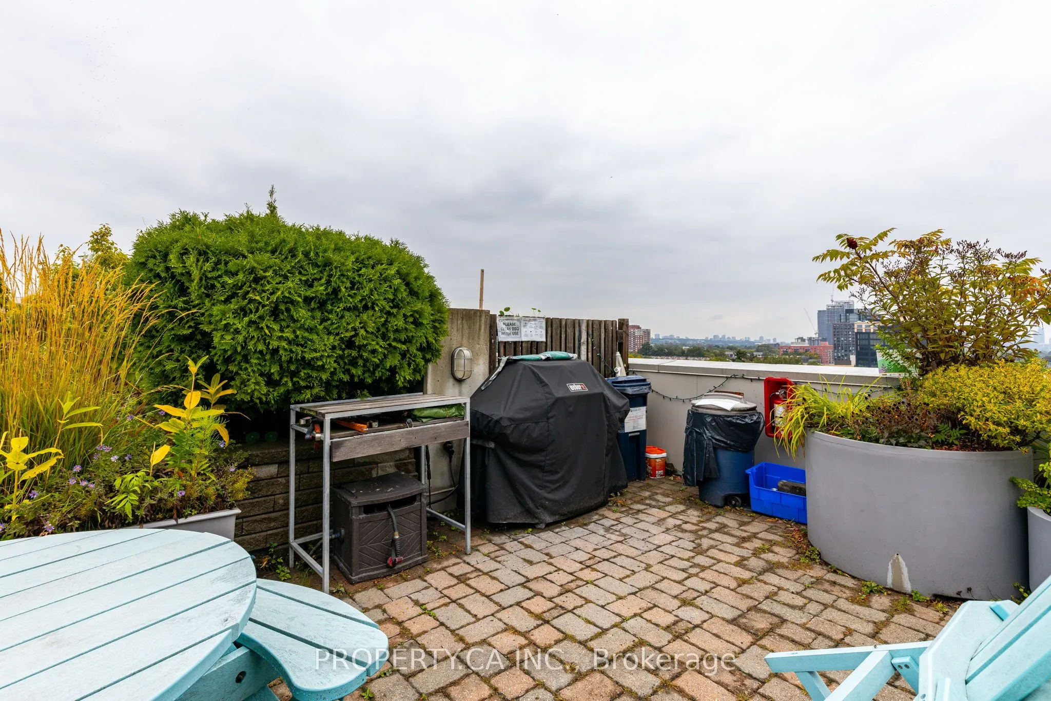 437 Roncesvalles Avenue, #211