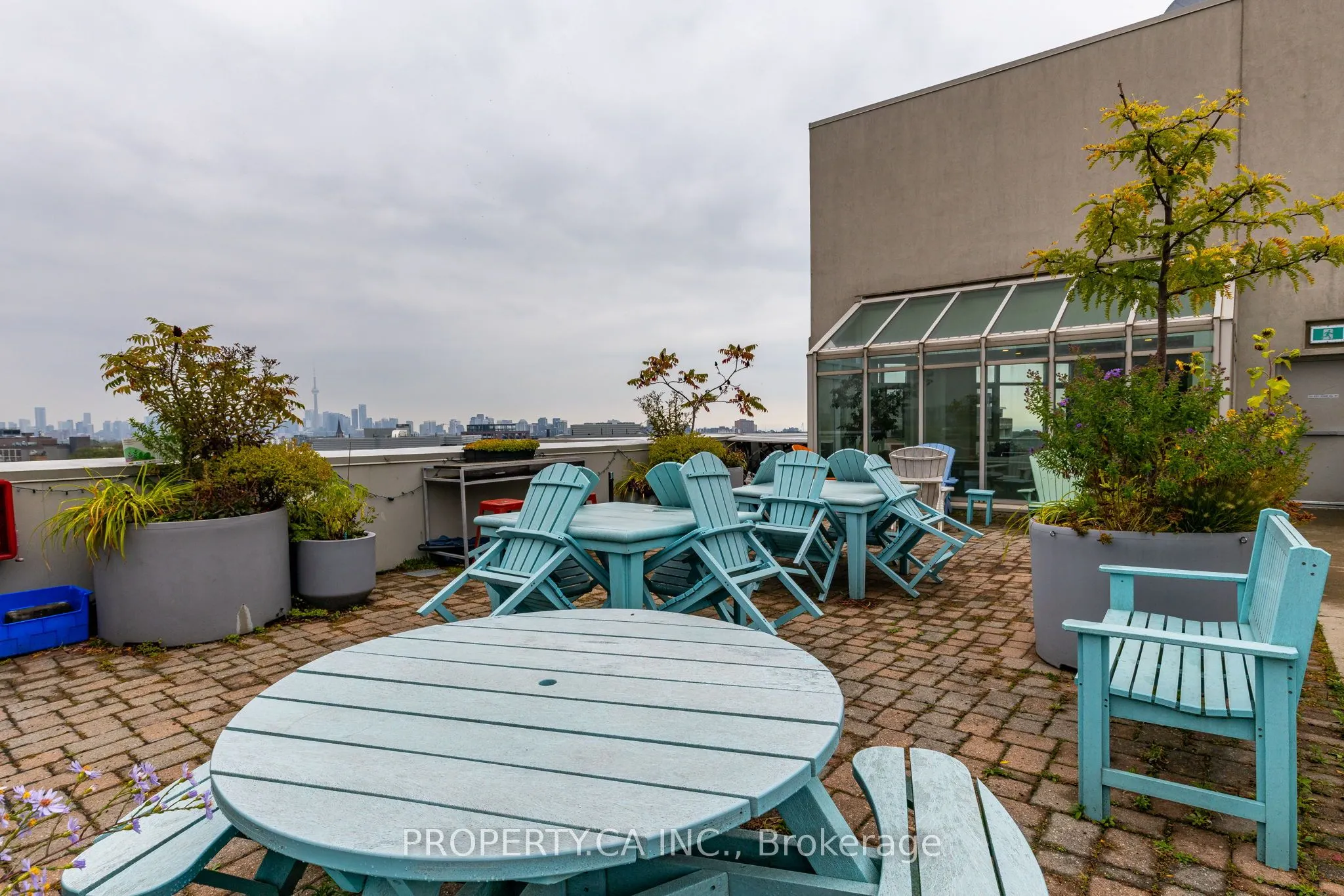 437 Roncesvalles Avenue, #211