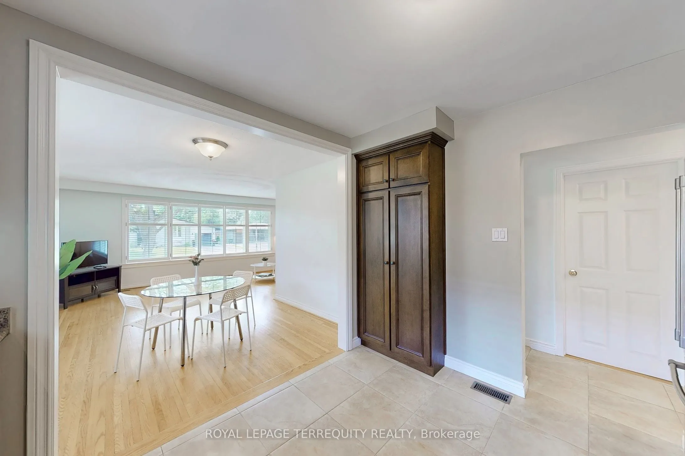 8 Cromer Place