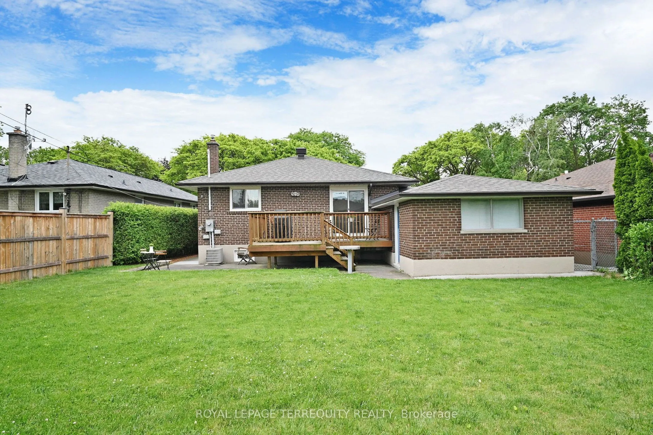 8 Cromer Place