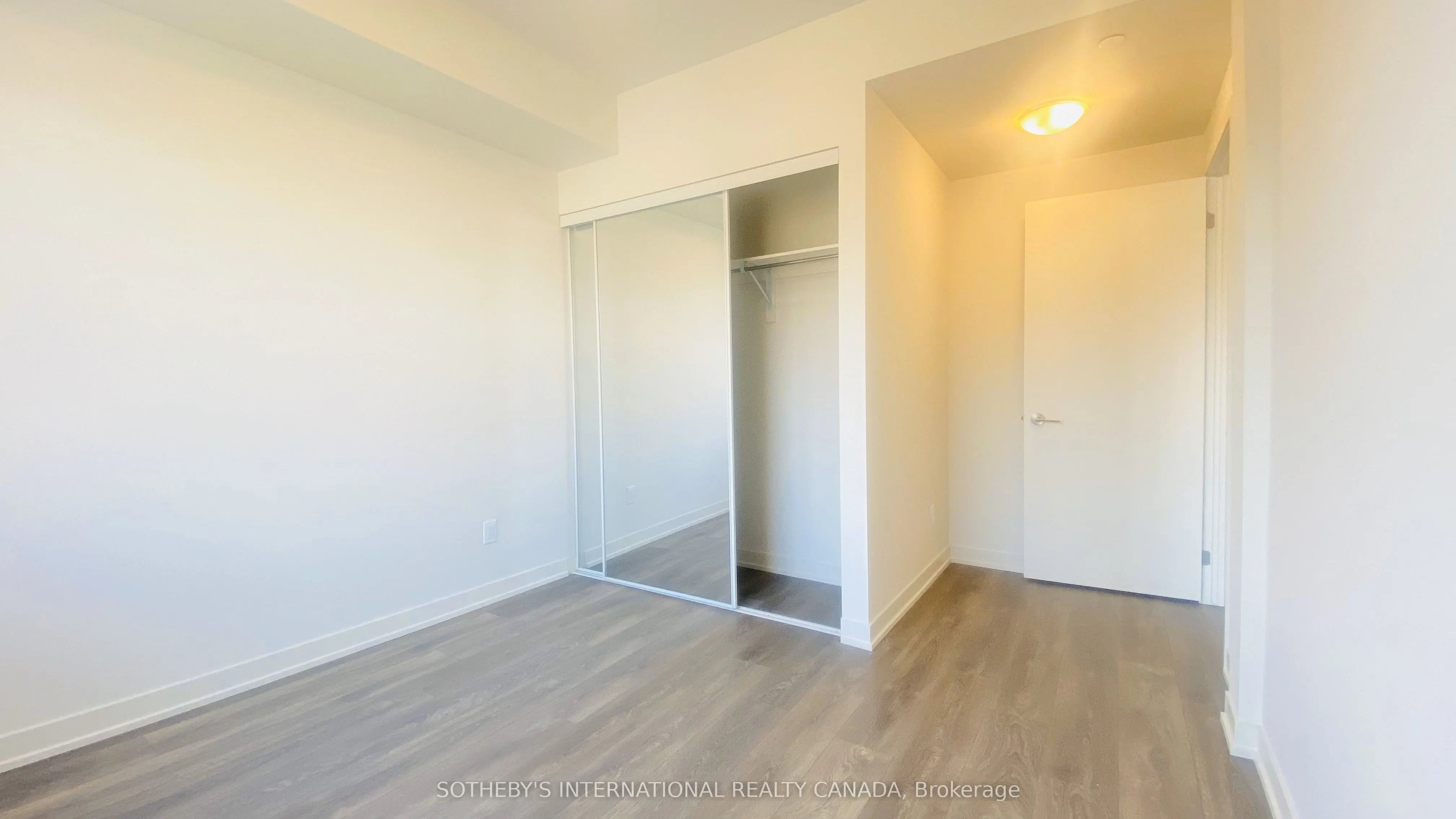 62 Sky Harbour Drive, #216