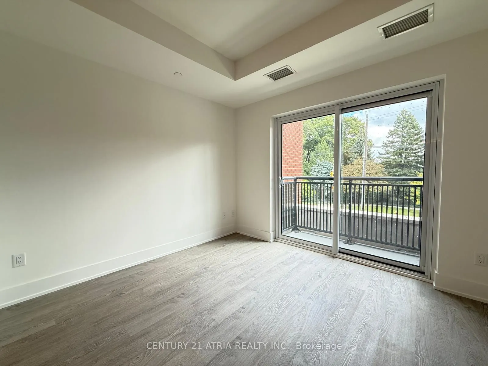 259 The Kingsway, #MZ04