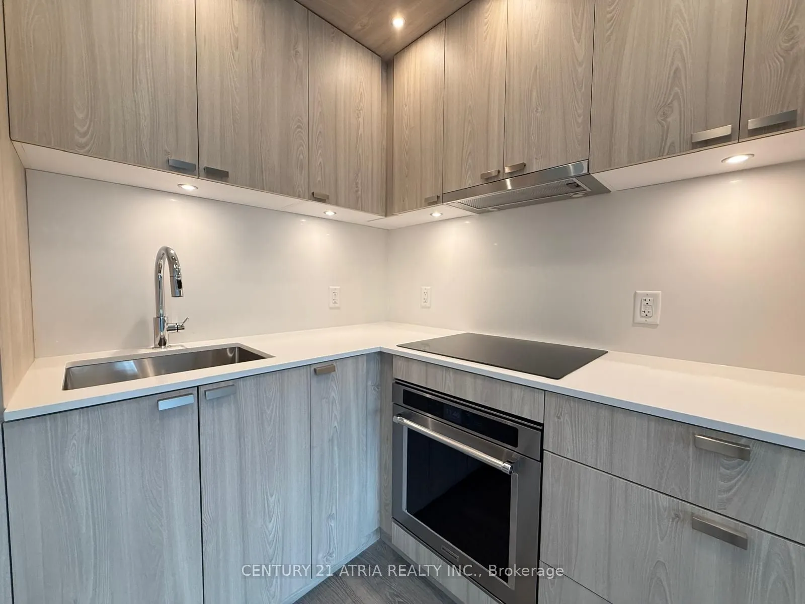 259 The Kingsway, #MZ04