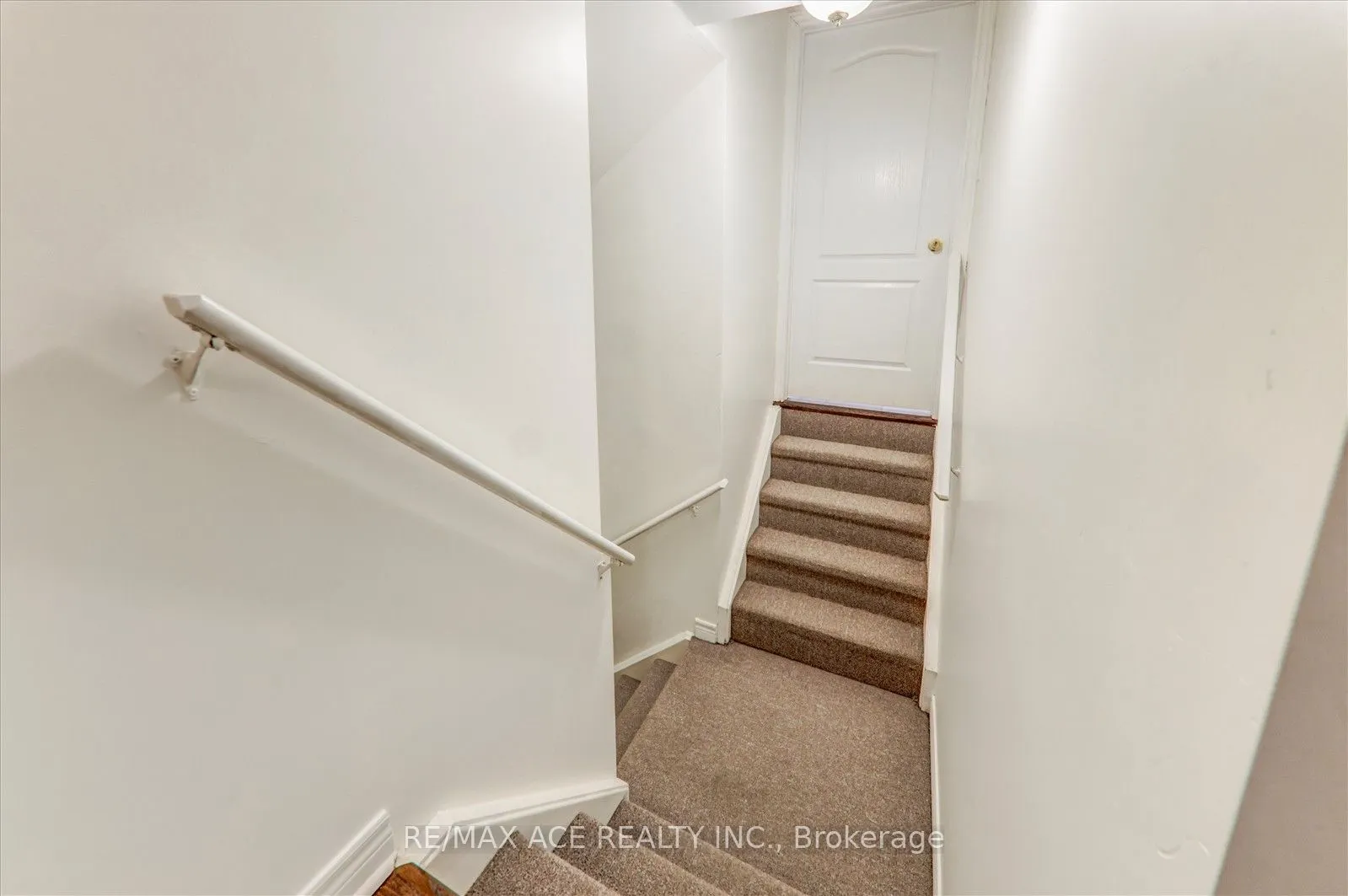 46 Purebrook Crescent