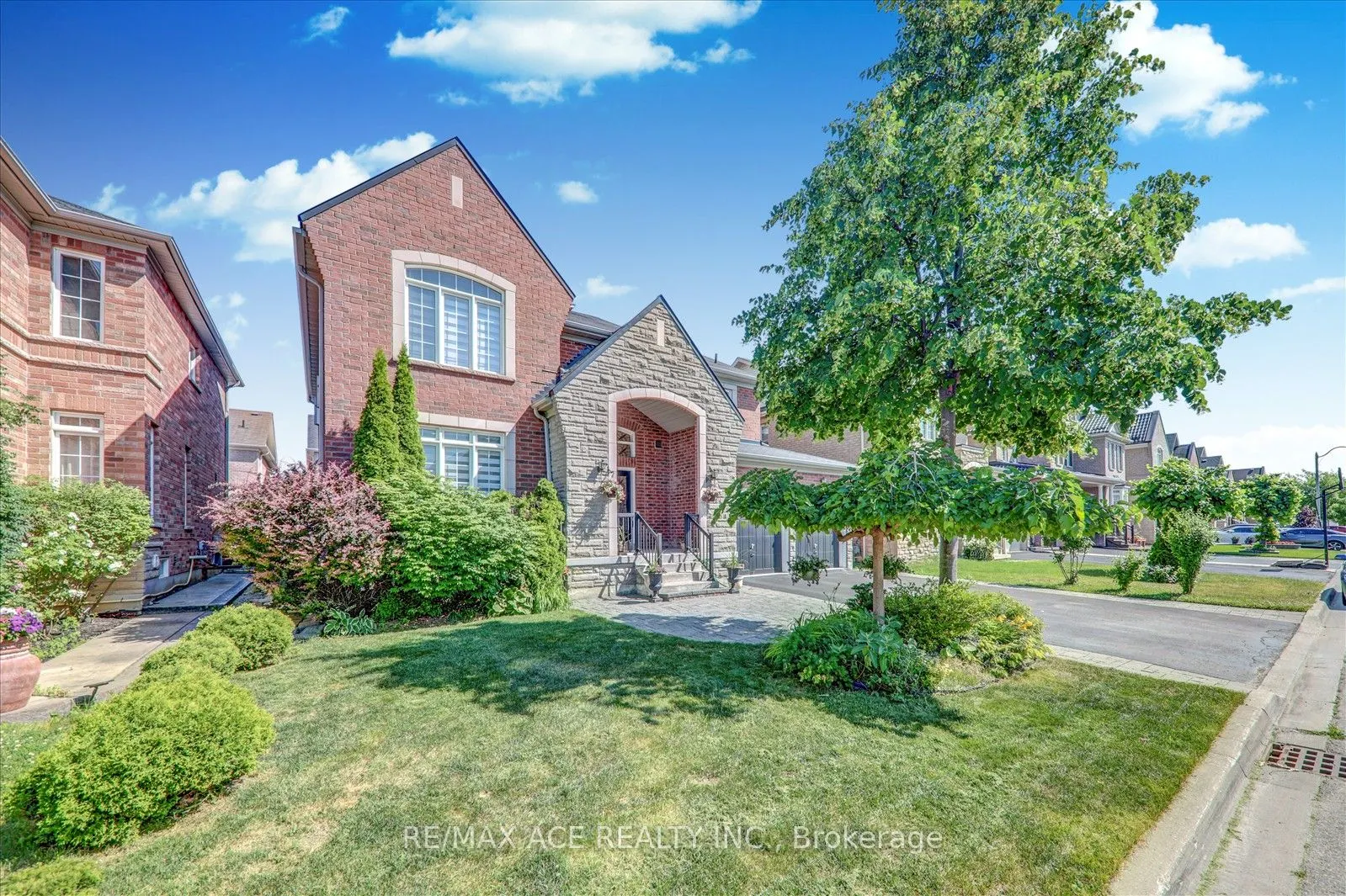 46 Purebrook Crescent