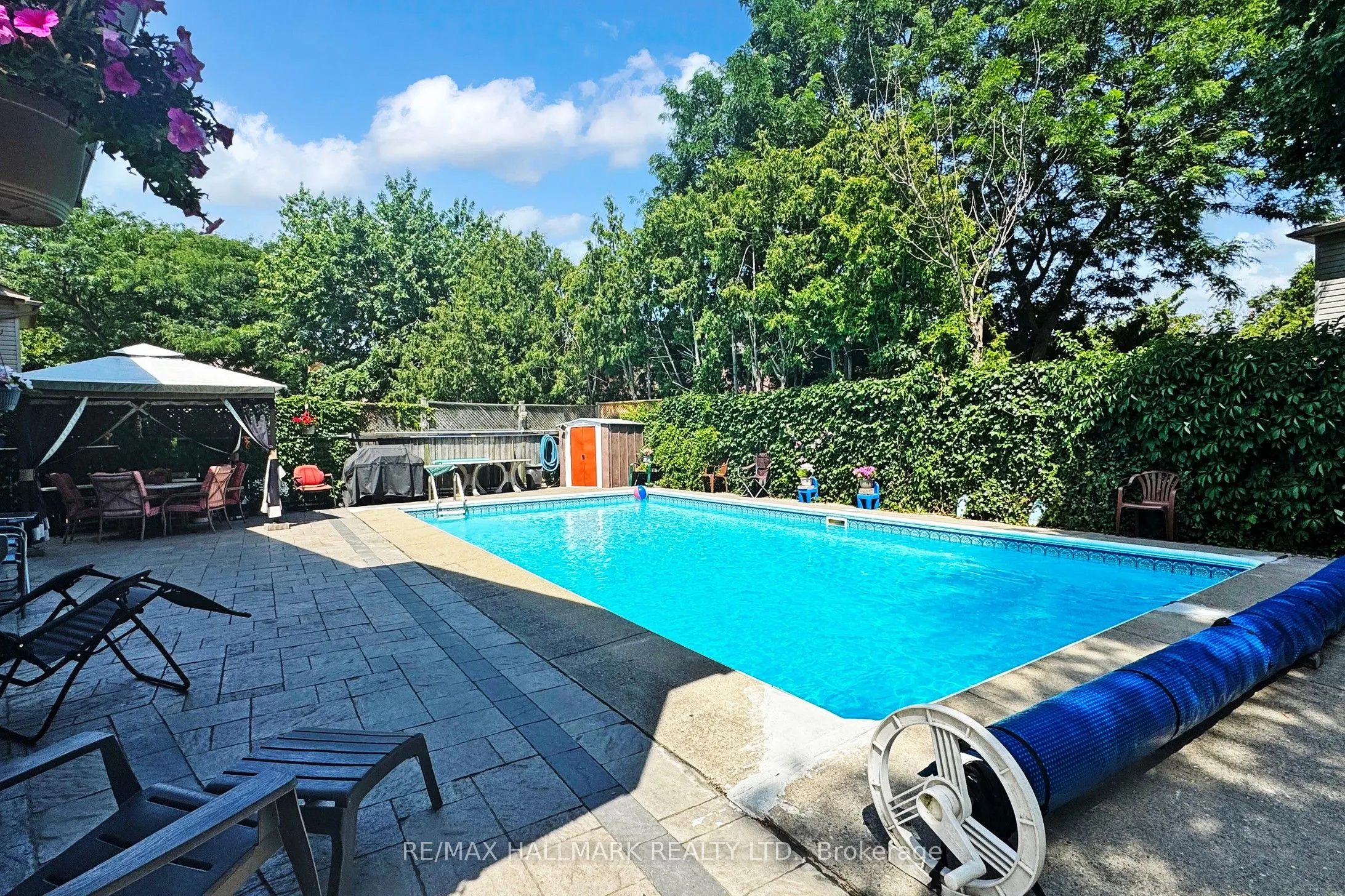 33 Parkside Drive