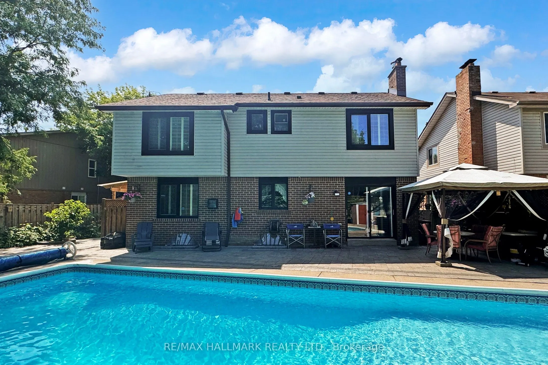 33 Parkside Drive