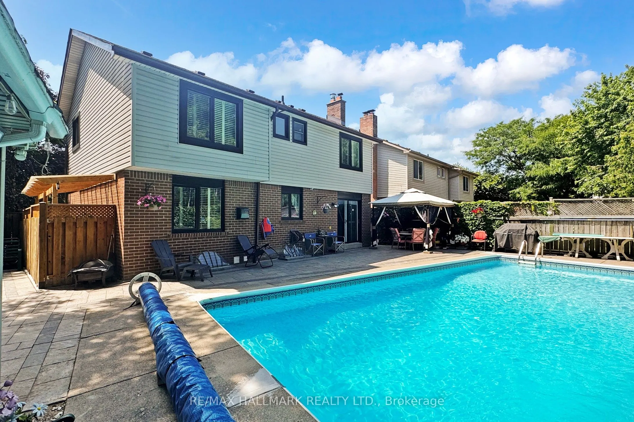 33 Parkside Drive