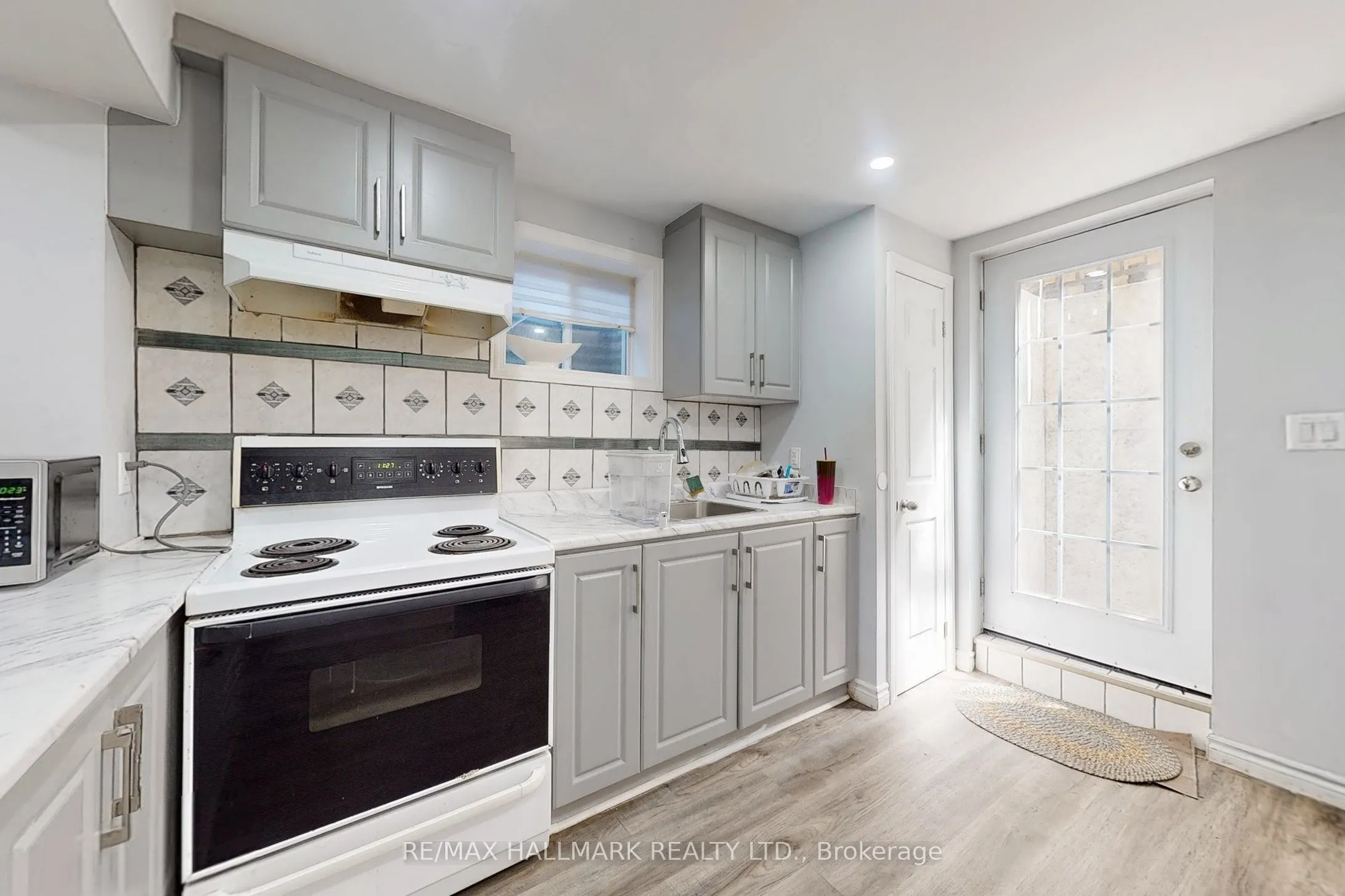 33 Parkside Drive