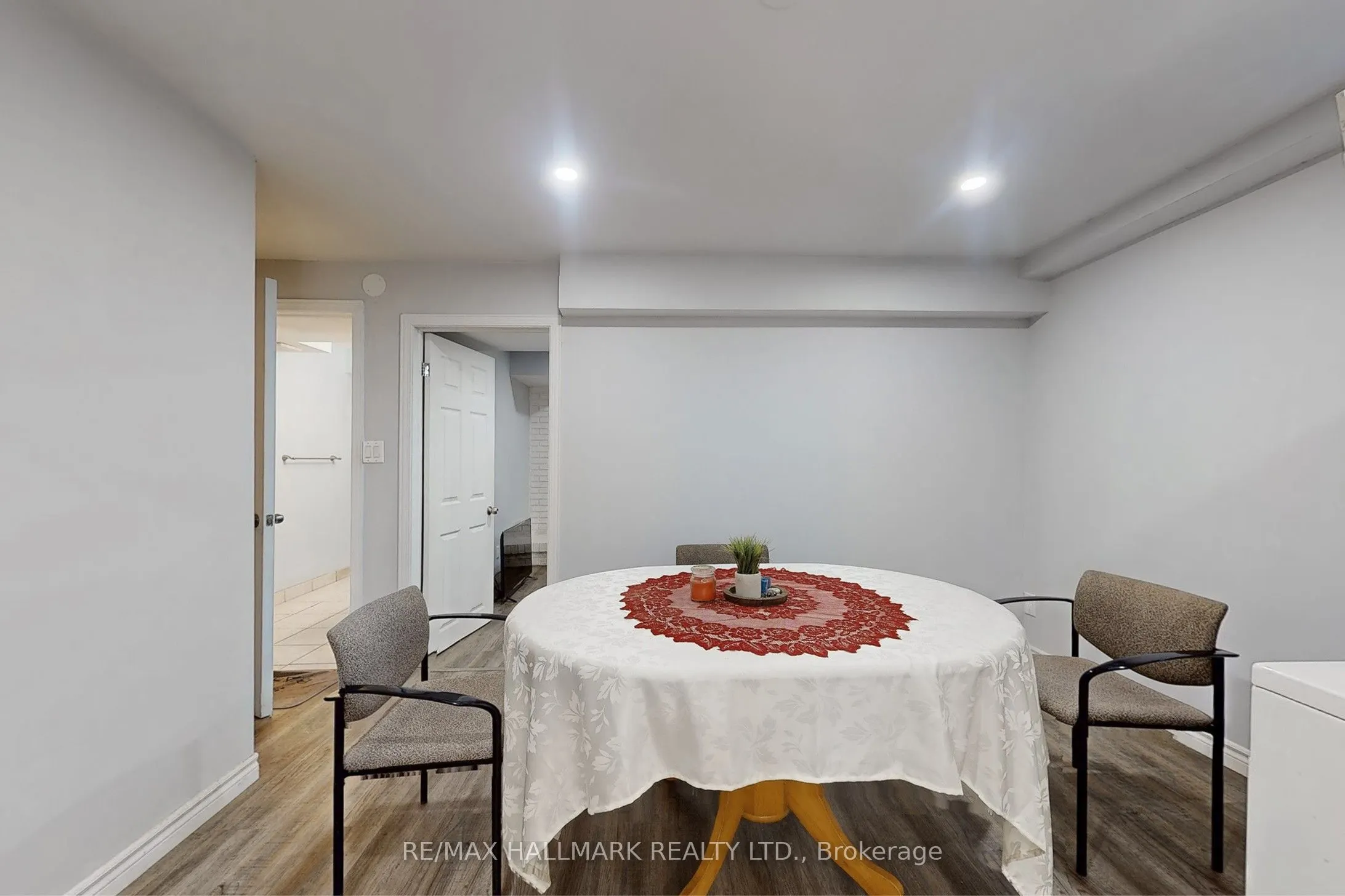 33 Parkside Drive