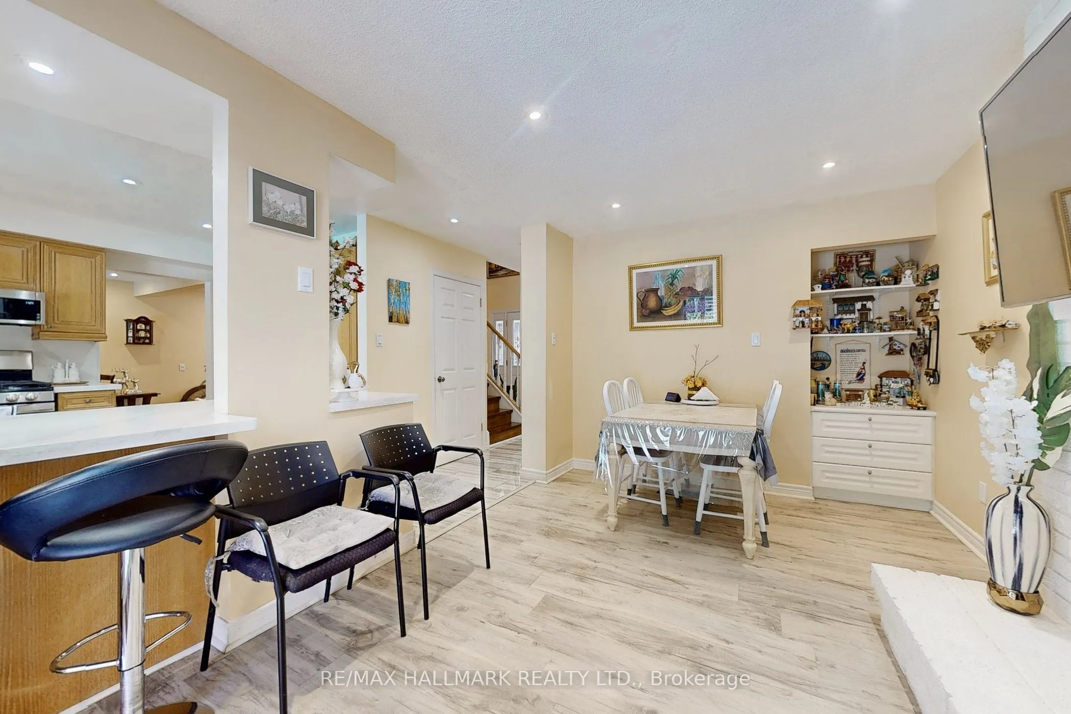 33 Parkside Drive