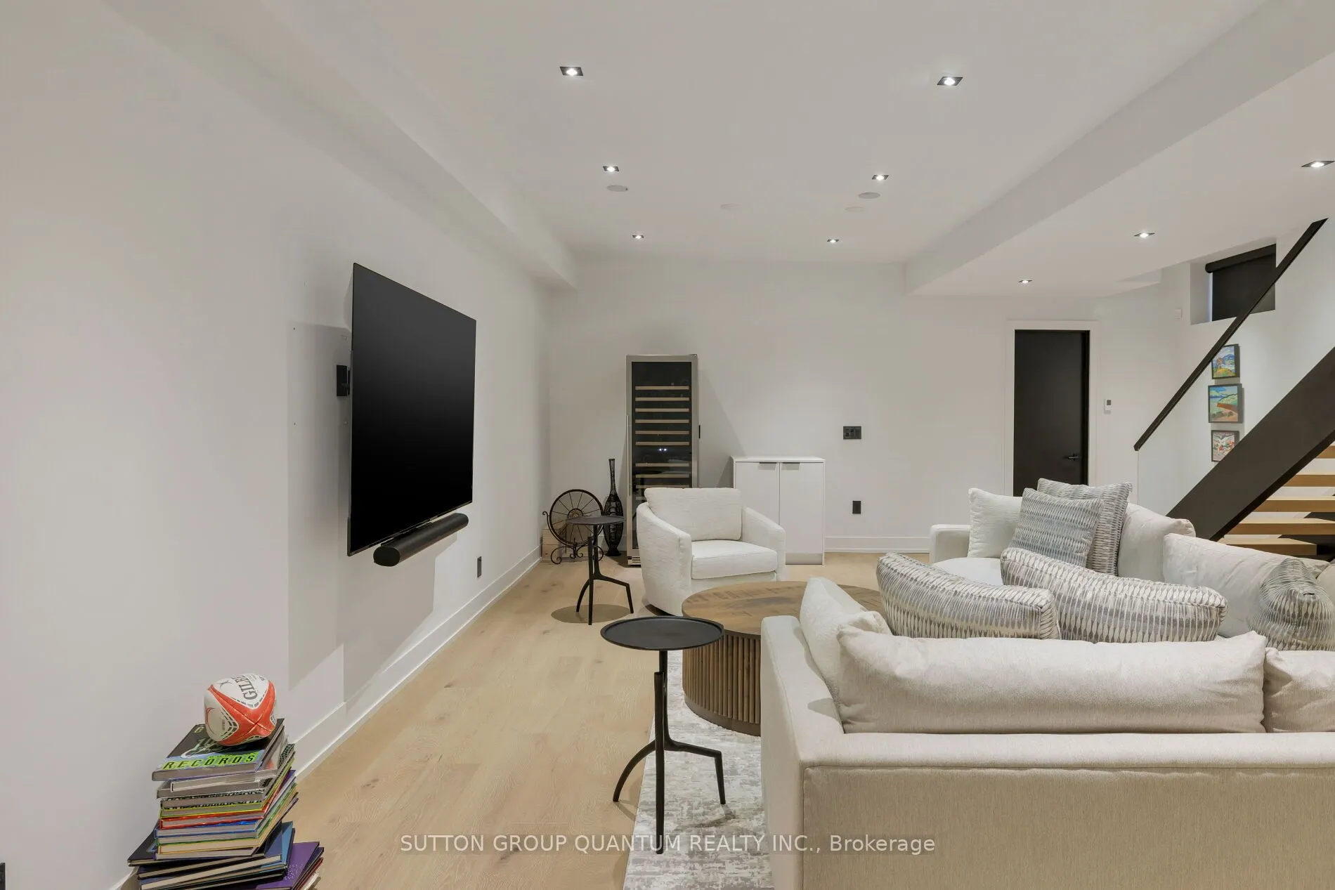 20A Broadview Avenue