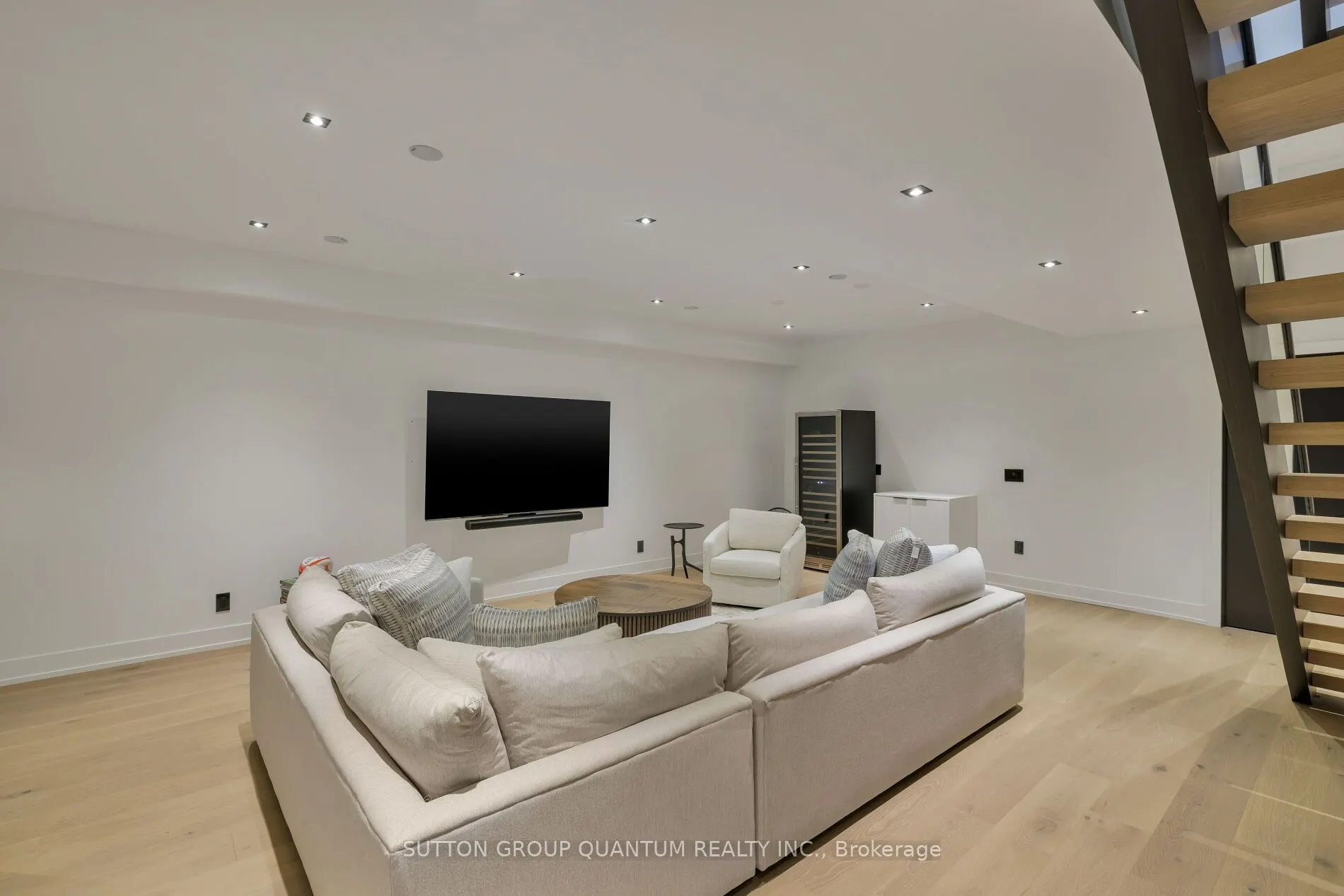 20A Broadview Avenue