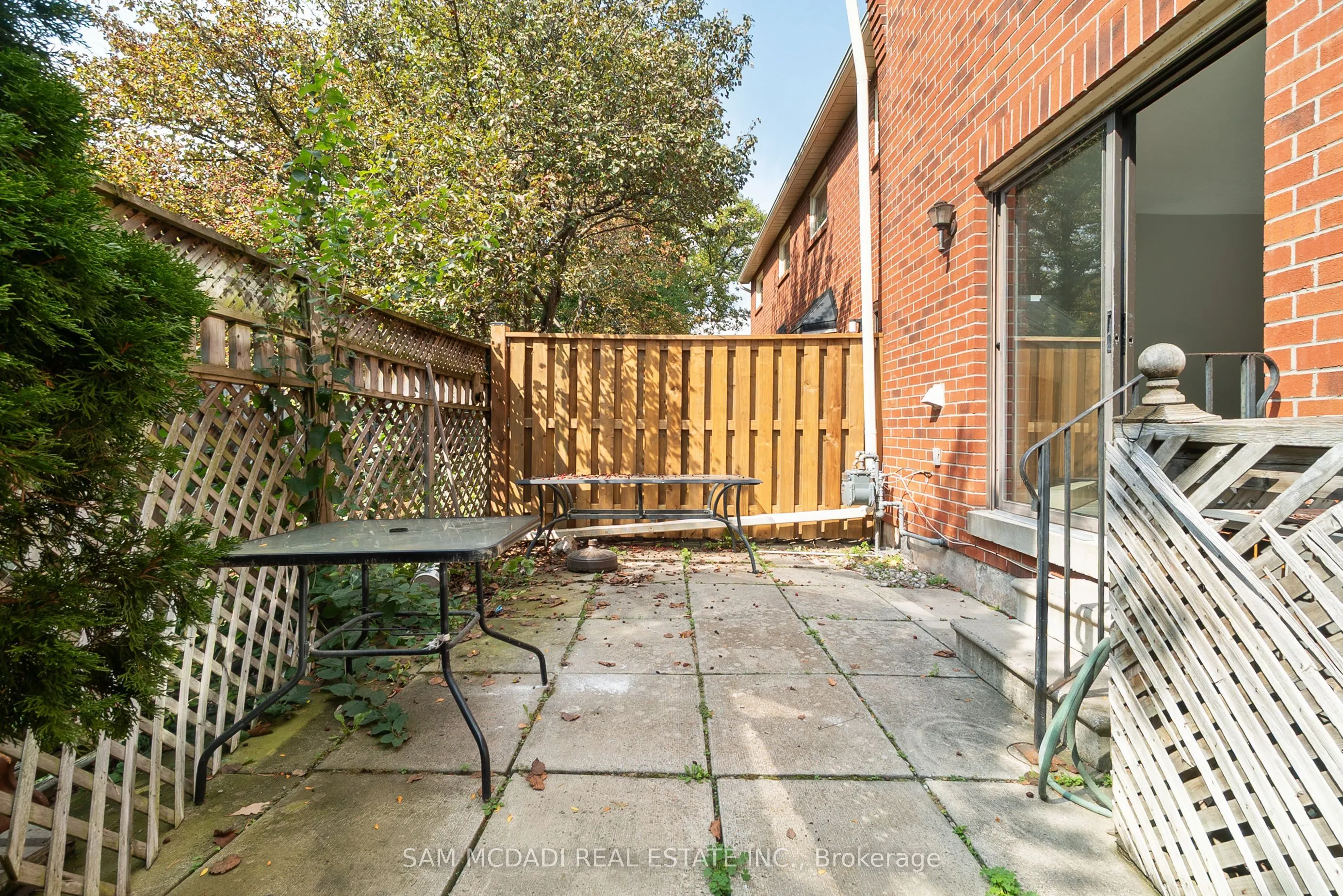 2006 Glenada Crescent, #27