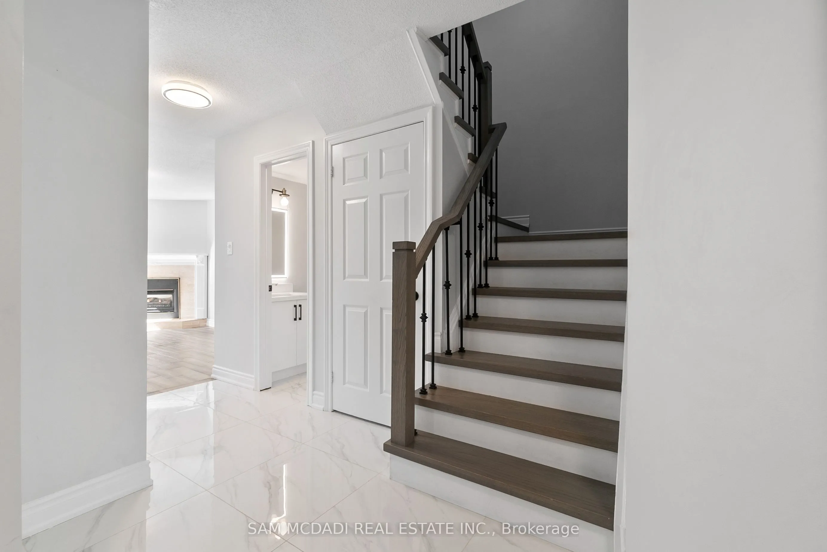 2006 Glenada Crescent, #27