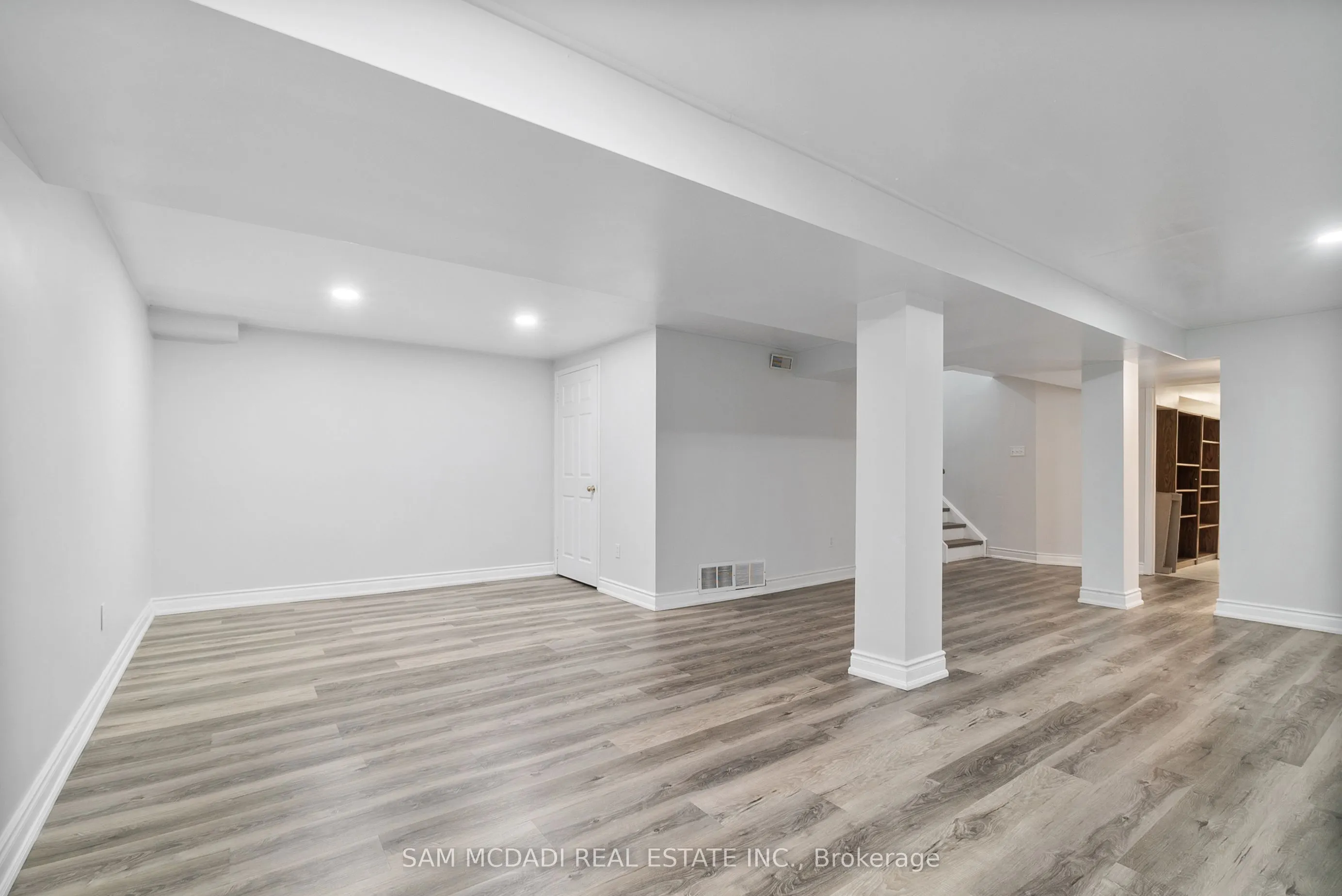 2006 Glenada Crescent, #27