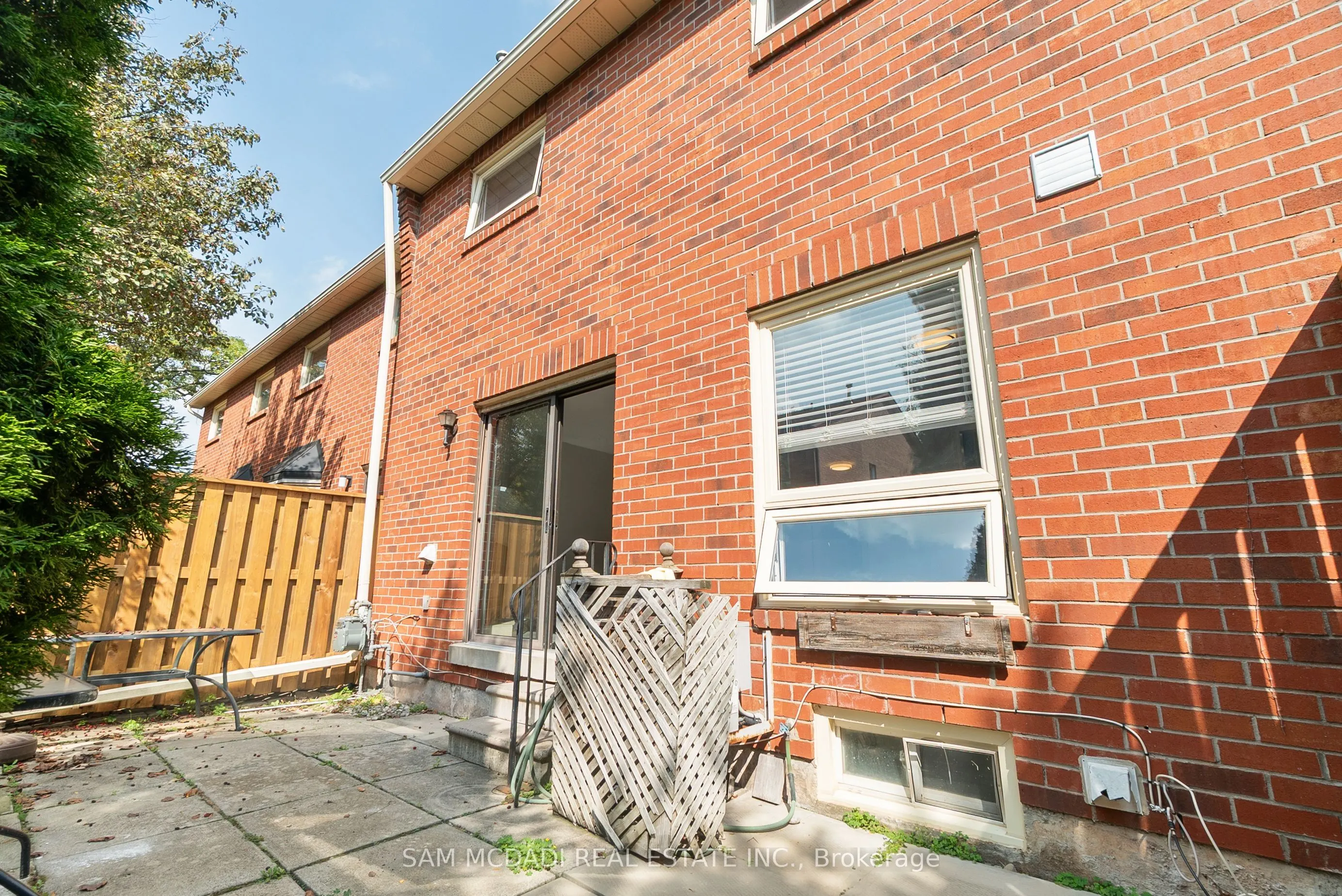 2006 Glenada Crescent, #27