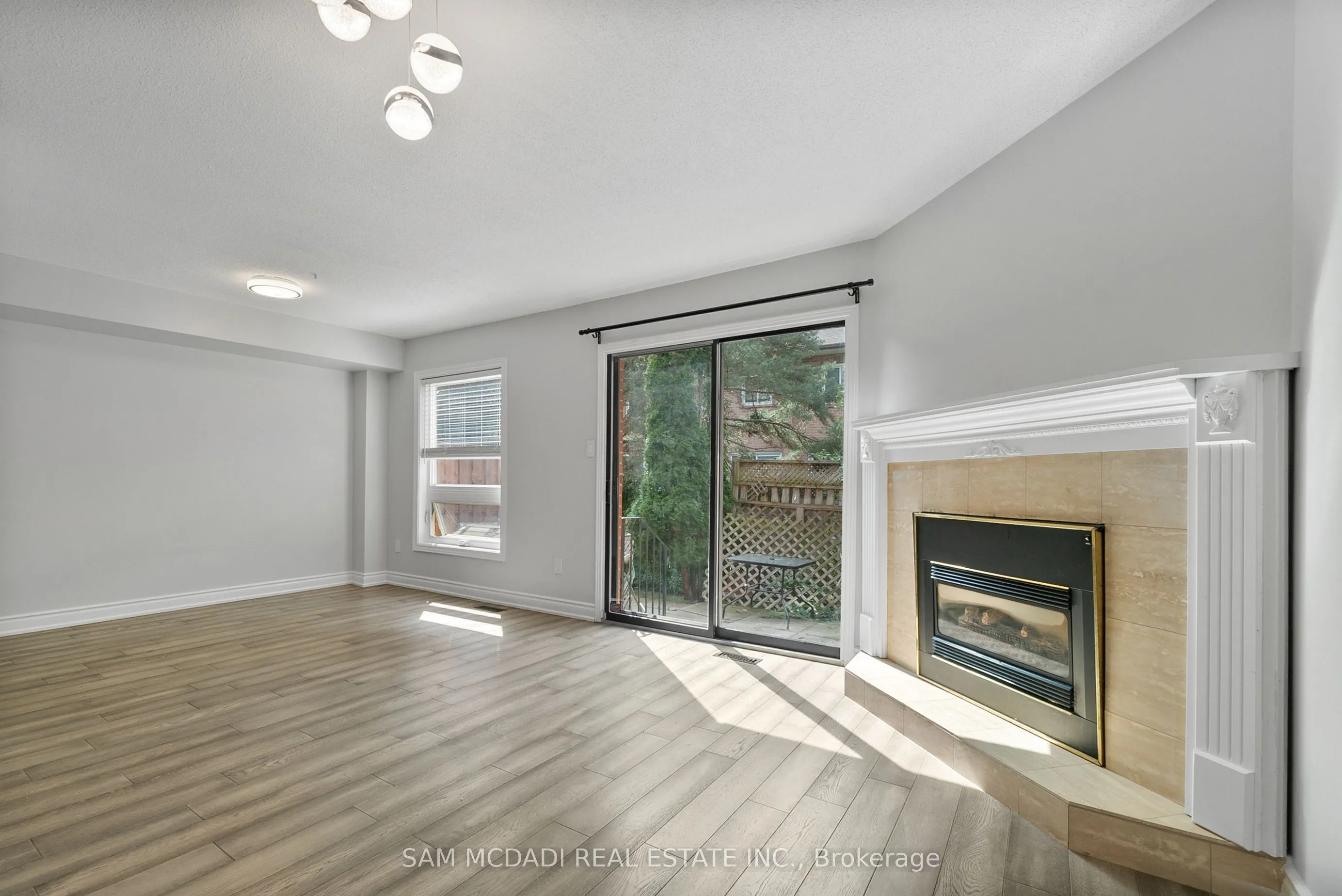 2006 Glenada Crescent, #27